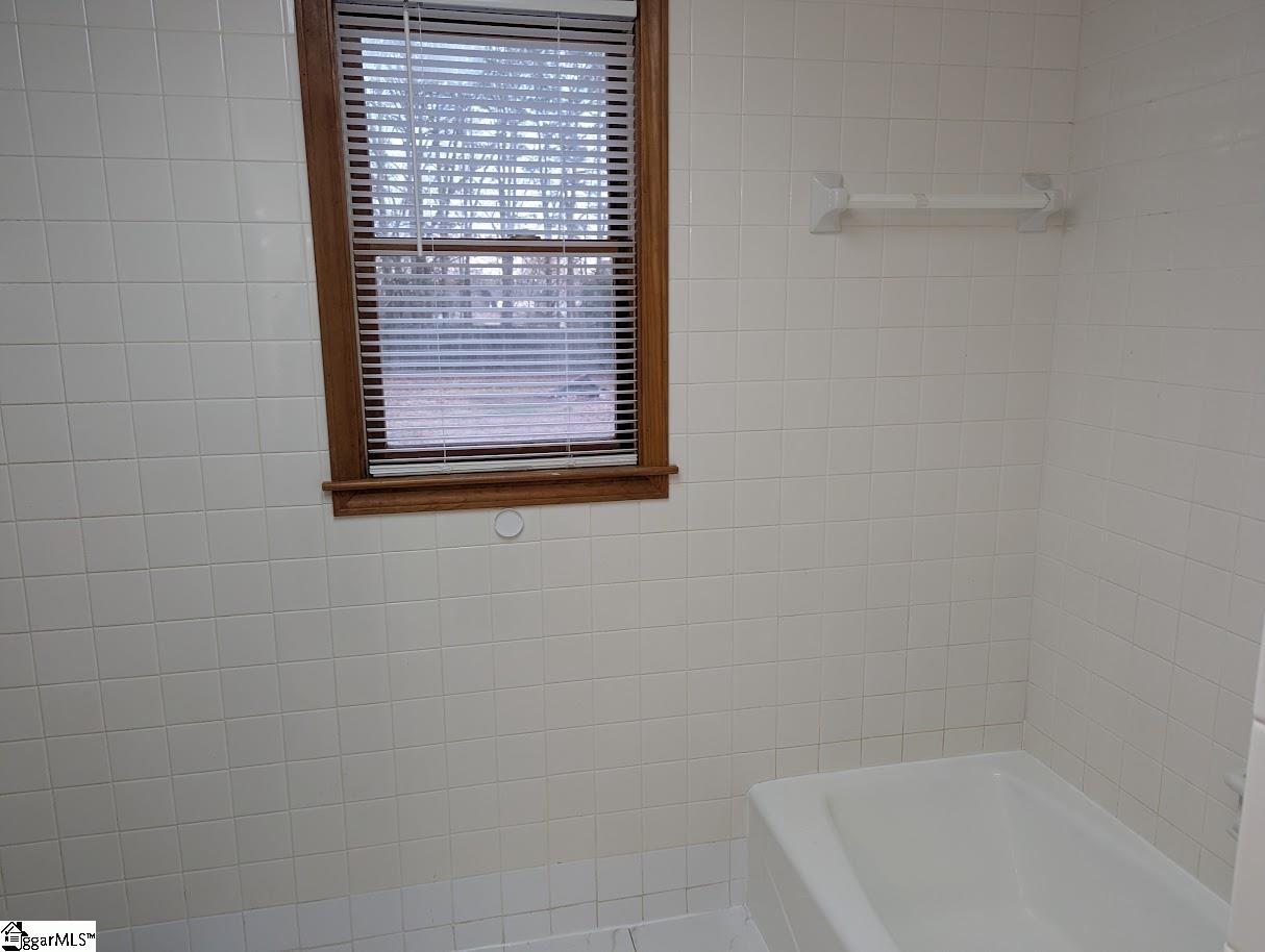 1244 E Butler Road Property Photo 14