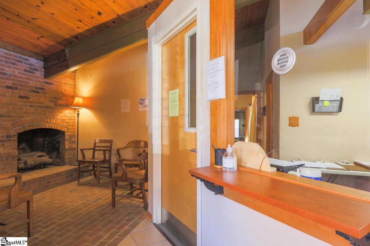 113 Court Street Property Photo 4