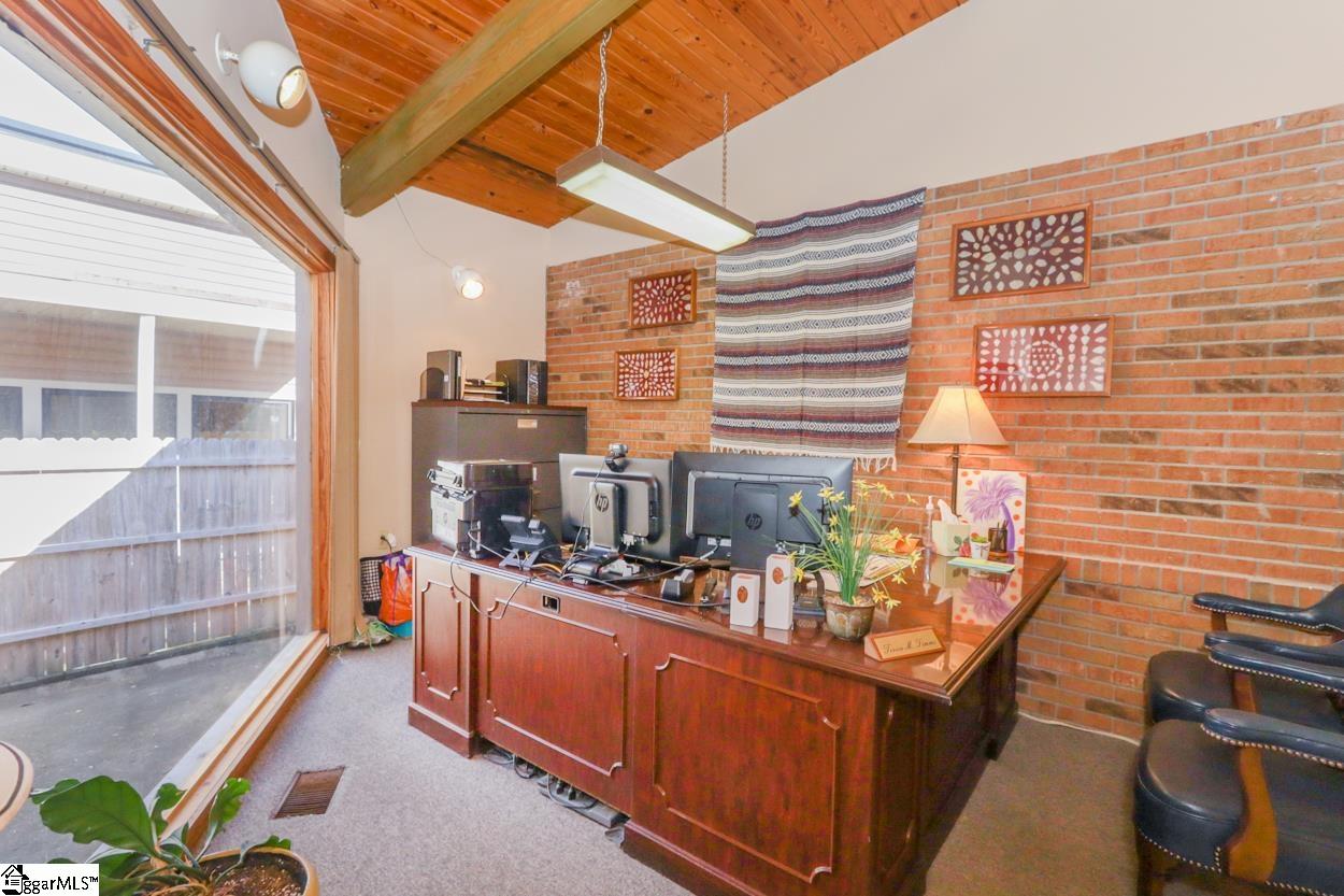 113 Court Street Property Photo 11