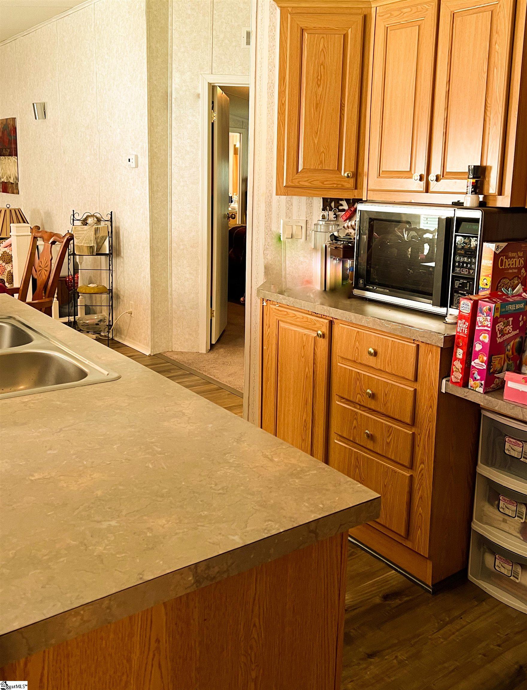 652 Strother Road Property Photo 7