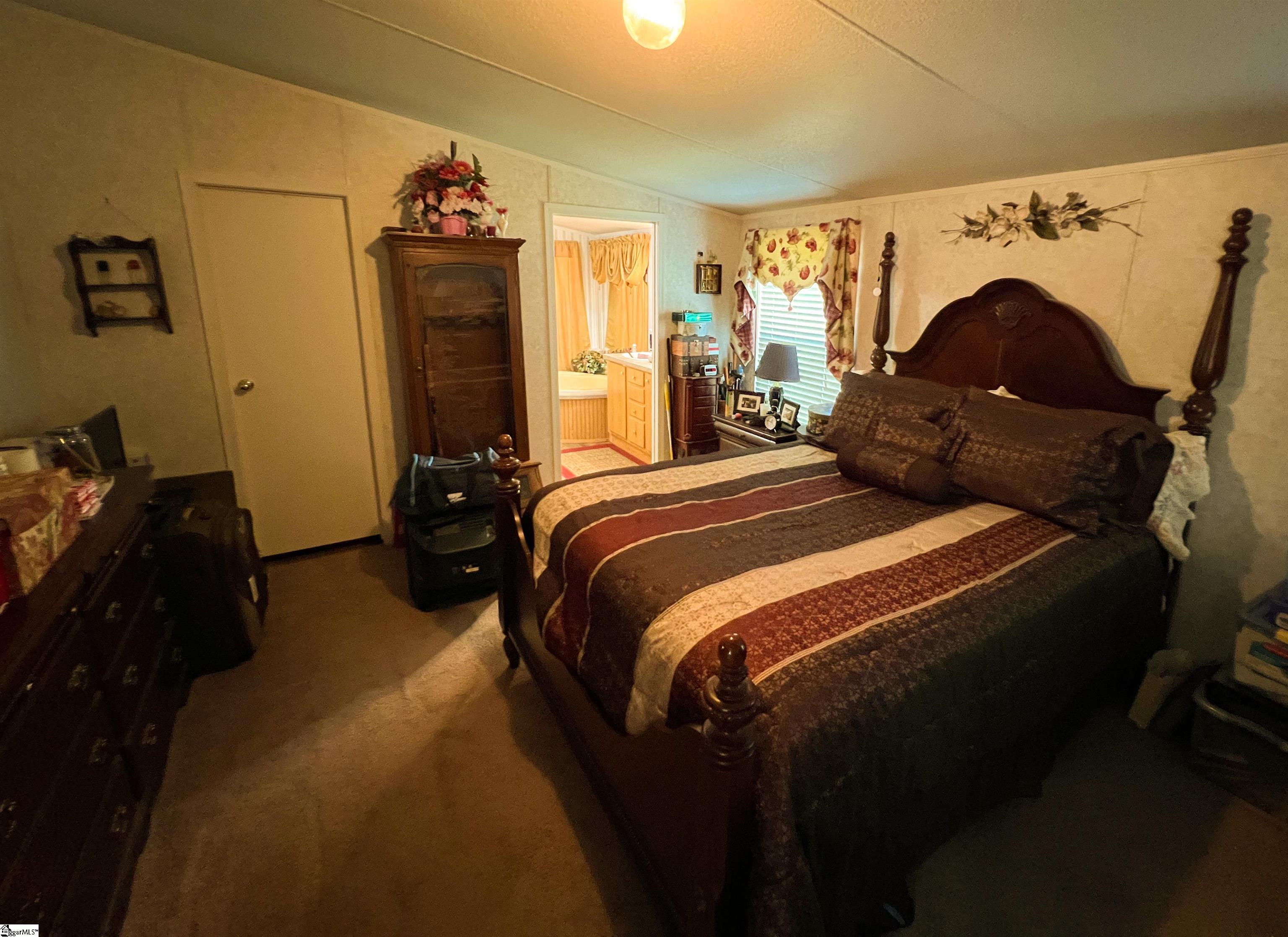 652 Strother Road Property Photo 13