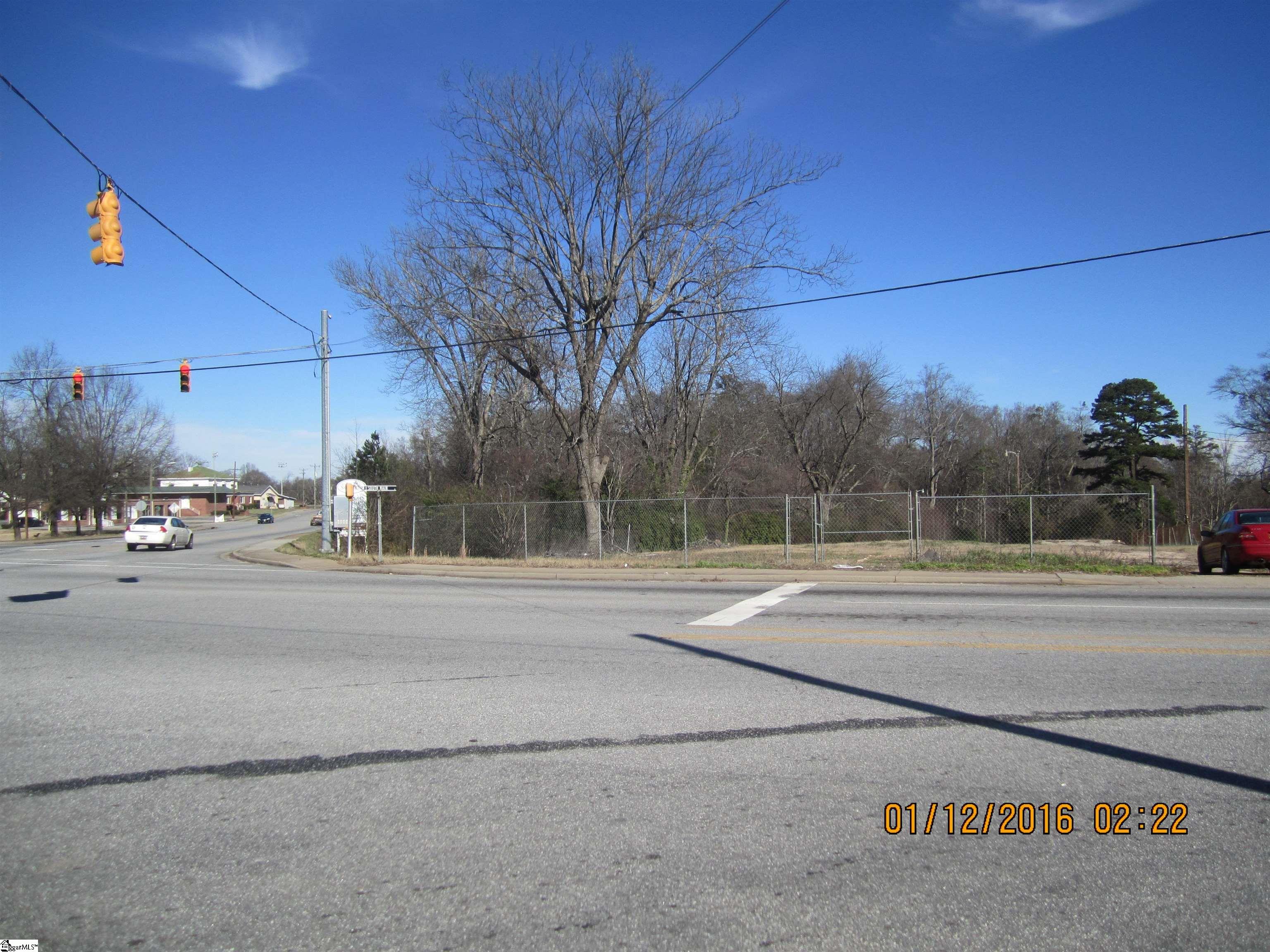 407 South Main Street Property Photo 6