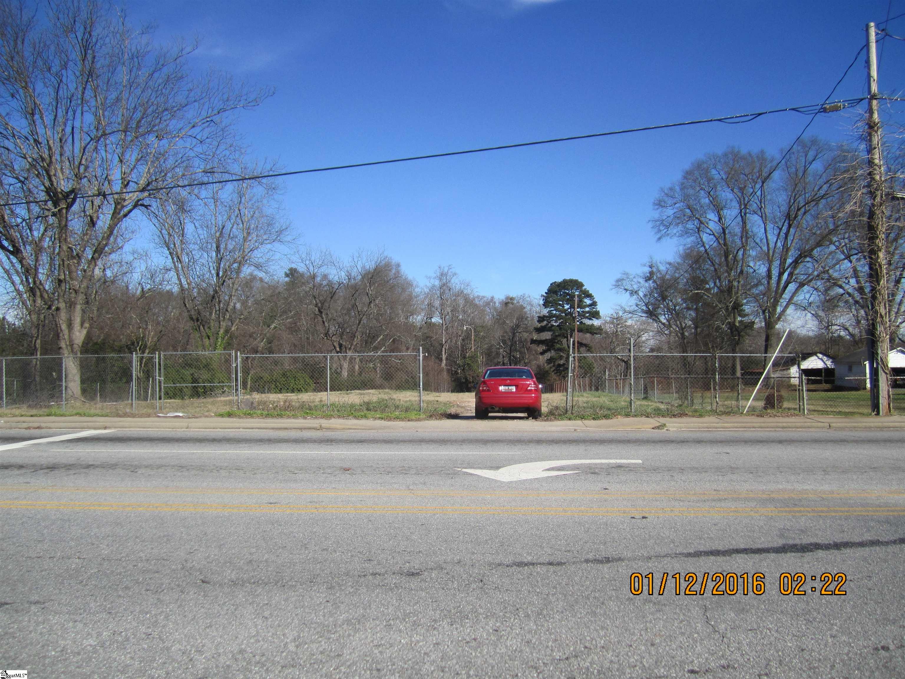 407 South Main Street Property Photo 8