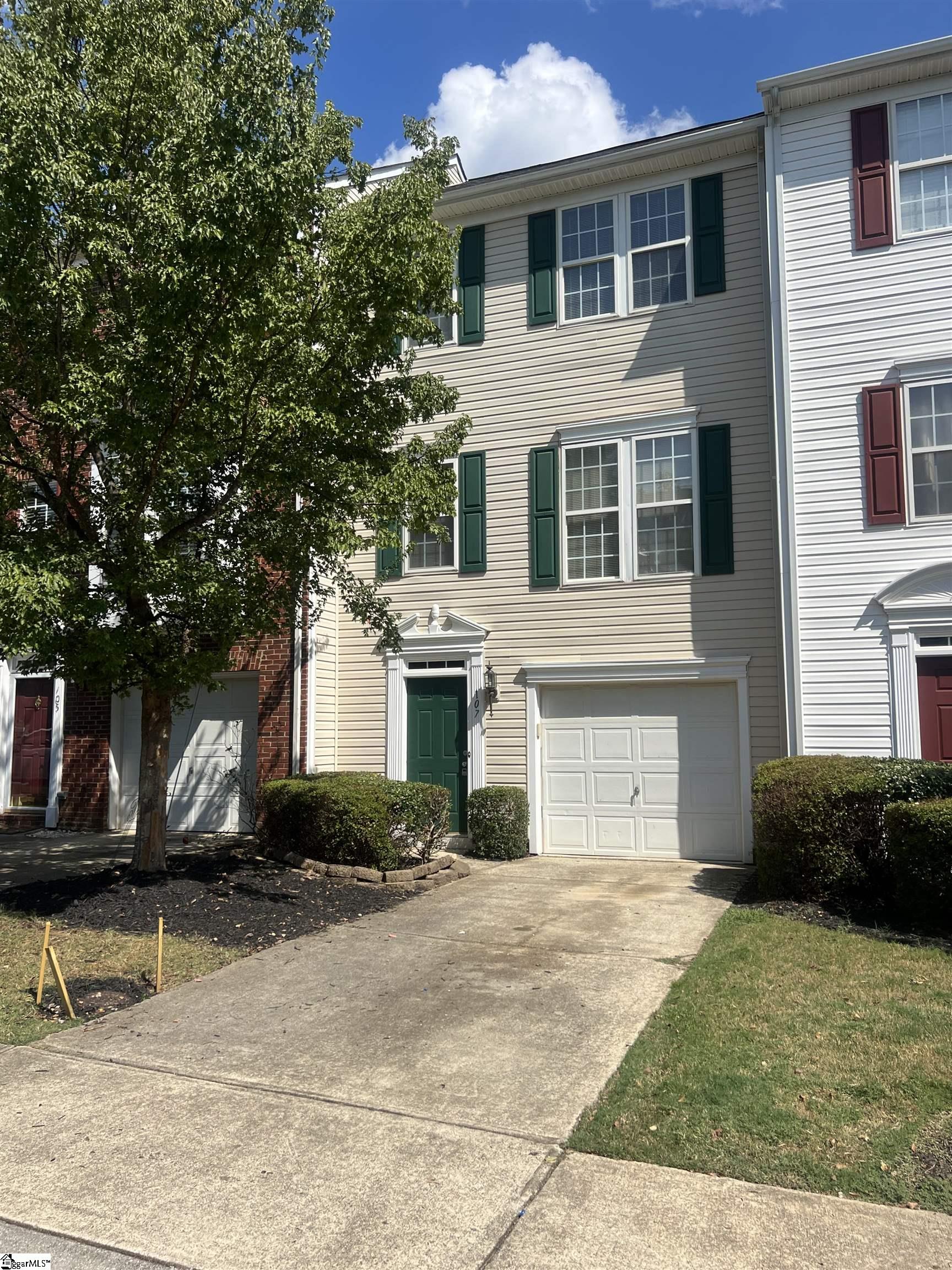 107 Braxton Place Property Photo 1