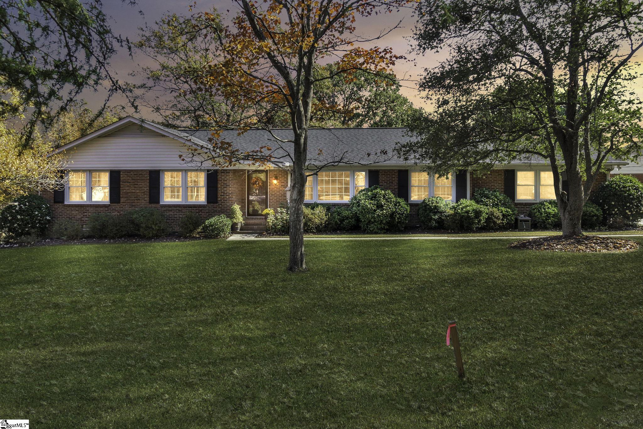 16 Danbury Drive Property Photo 1