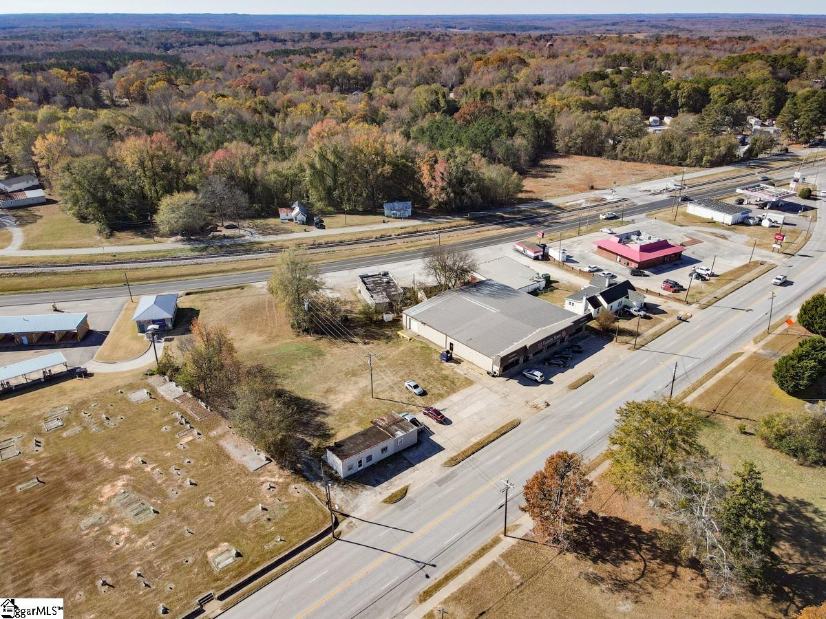 475 Cross Anchor Road Property Photo 1