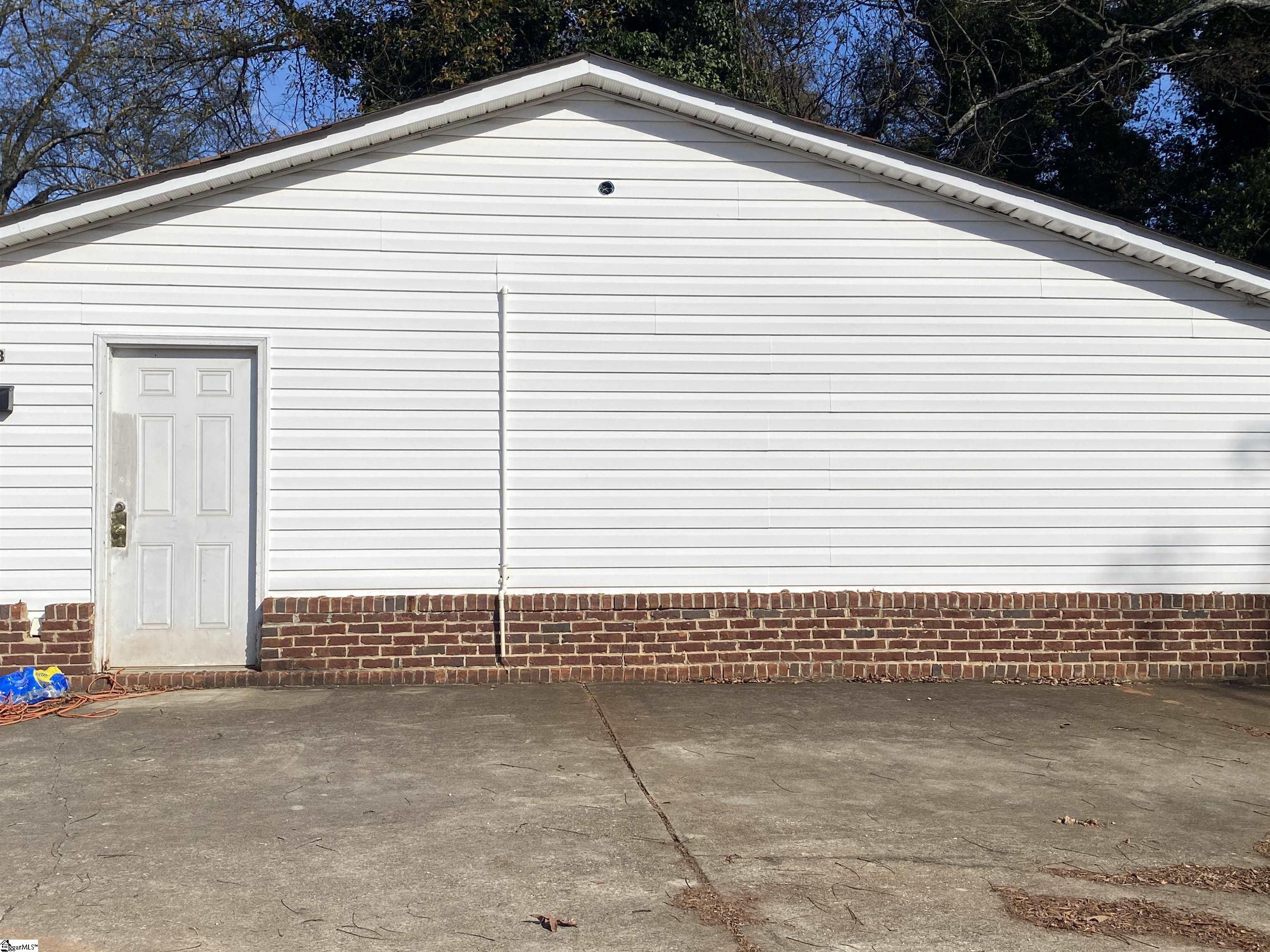 409 Easley Bridge Road Property Photo 19