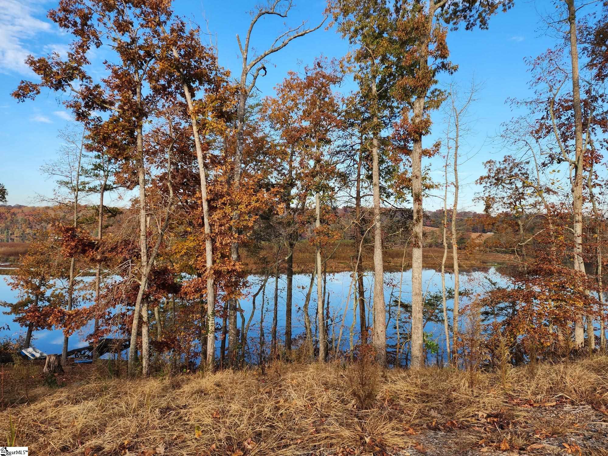 570 Club Drive Property Photo 3