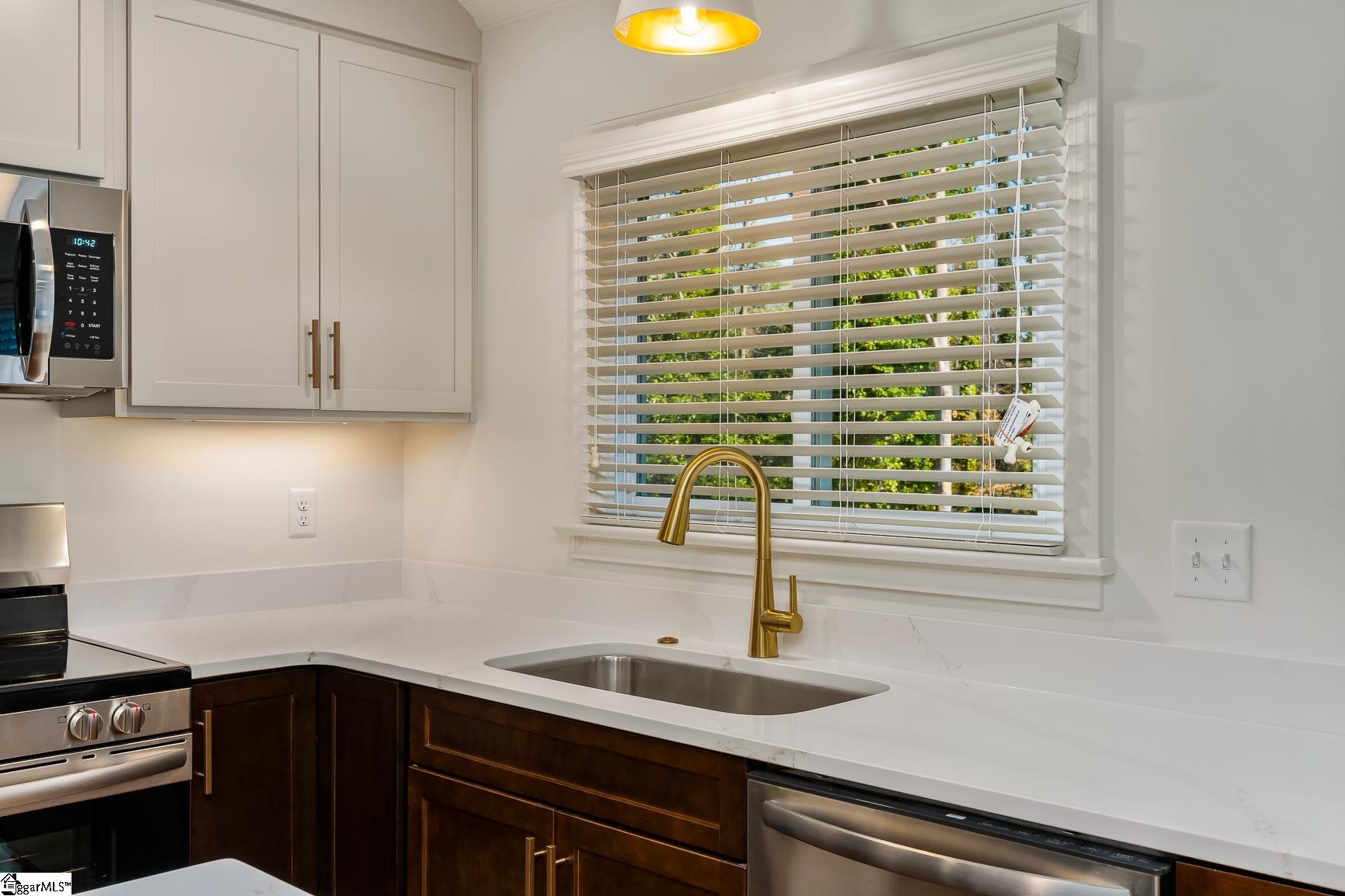 102 Ramblewood Lane Property Photo 13