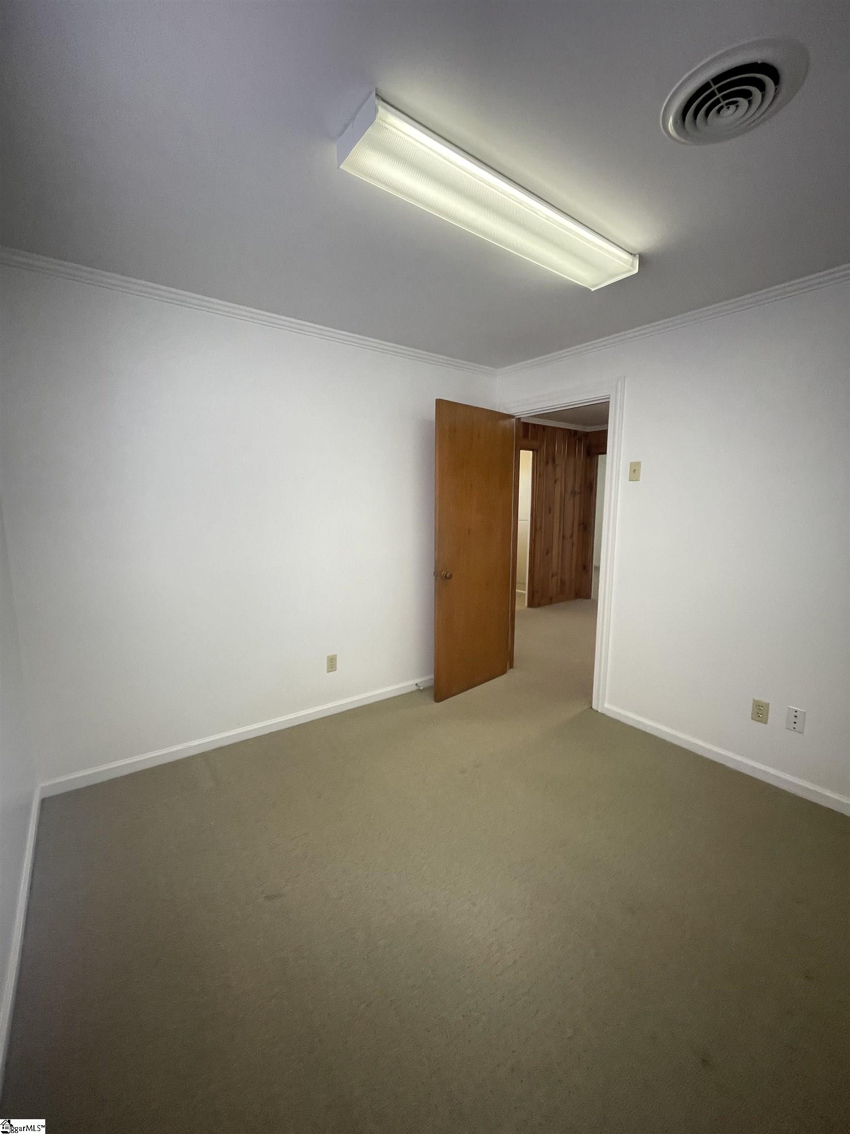 203 N Hamilton Street Property Photo 13