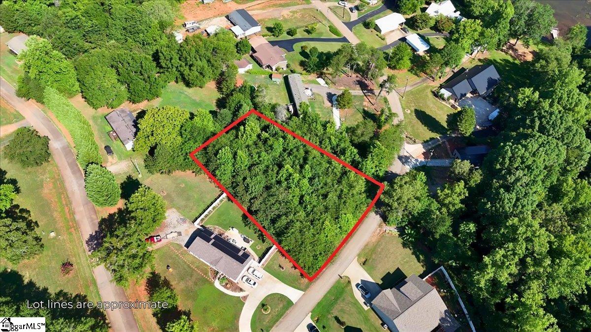 29 Lake Front Circle Property Photo 2