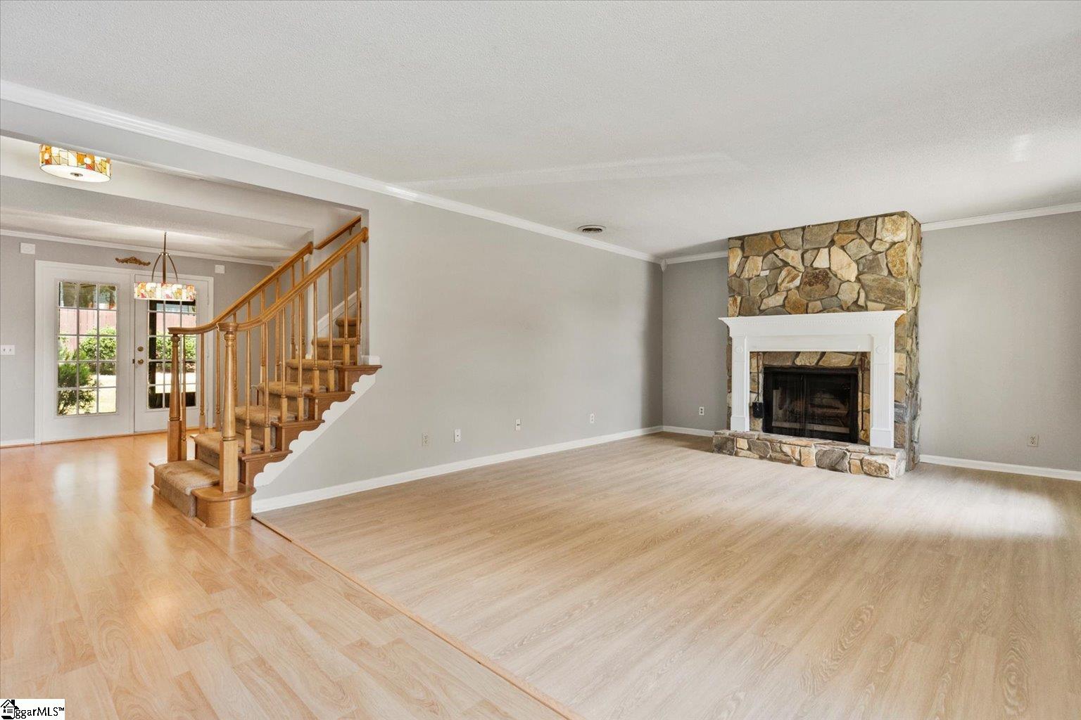 97 Jamestowne Way Property Photo 2