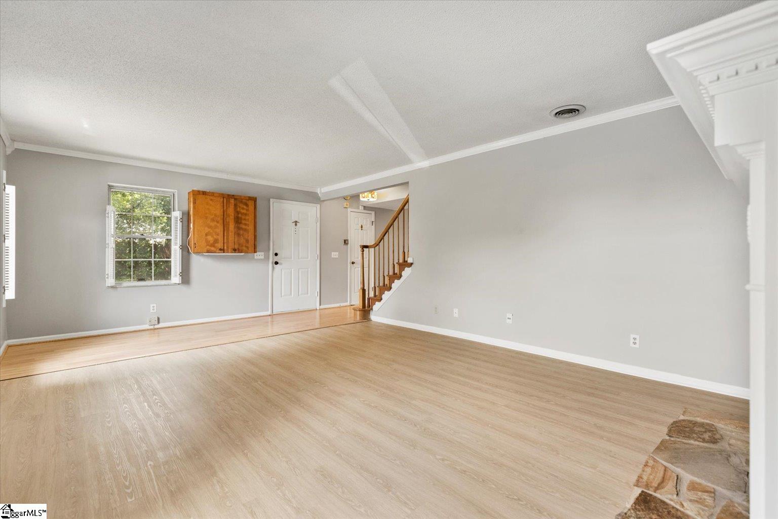 97 Jamestowne Way Property Photo 4