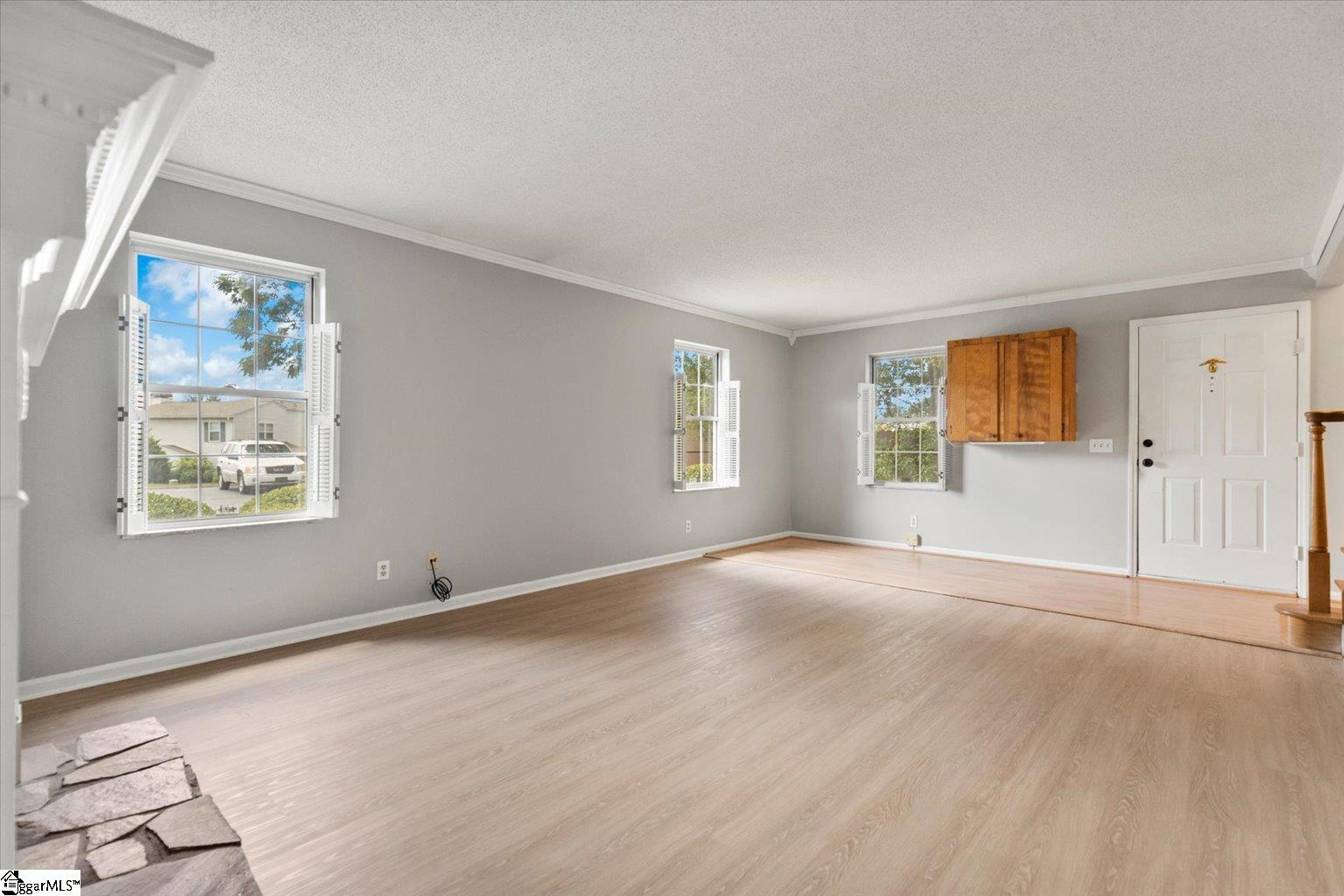 97 Jamestowne Way Property Photo 8