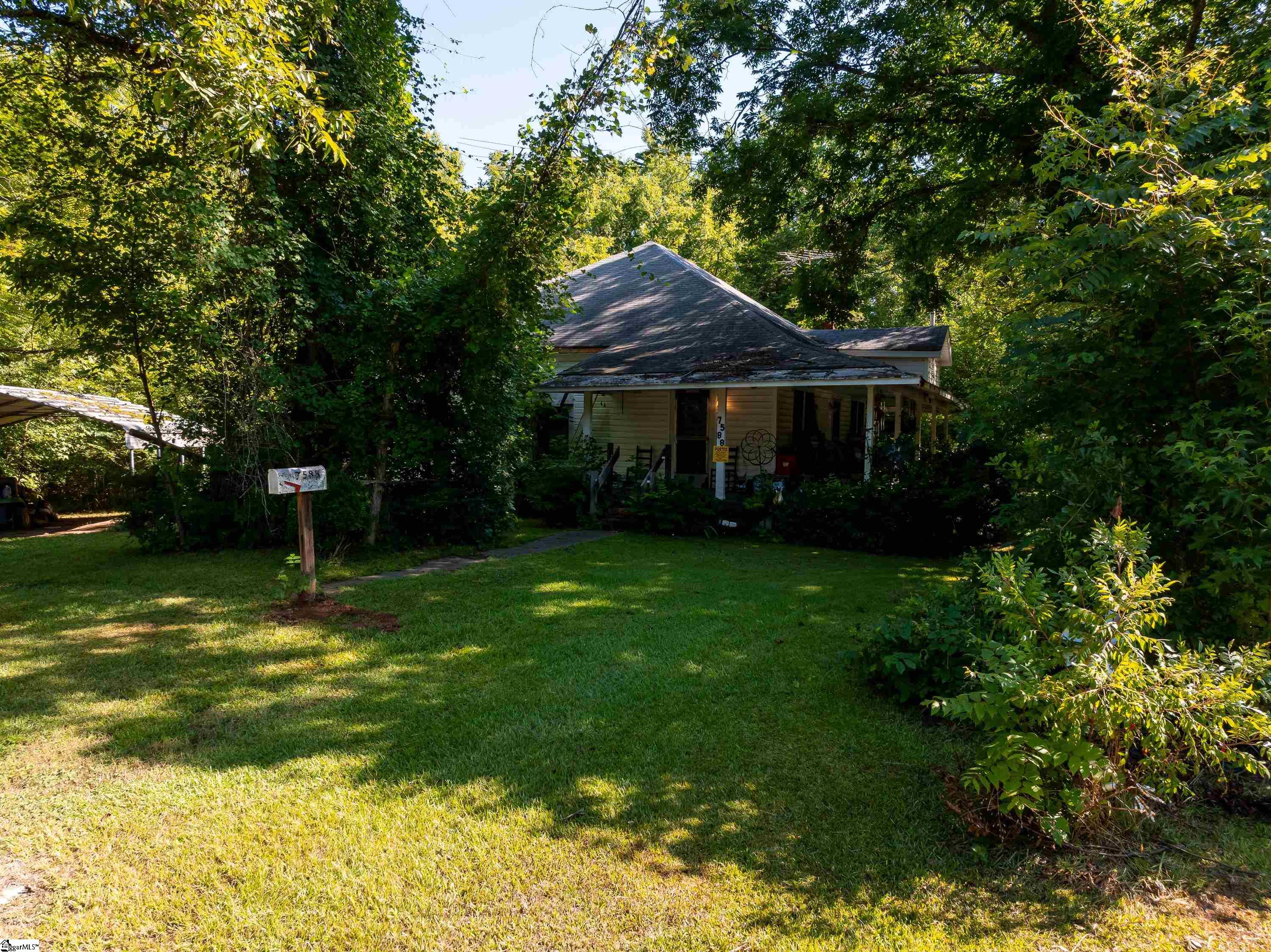 7588 Ekom Beach Road Property Photo 12