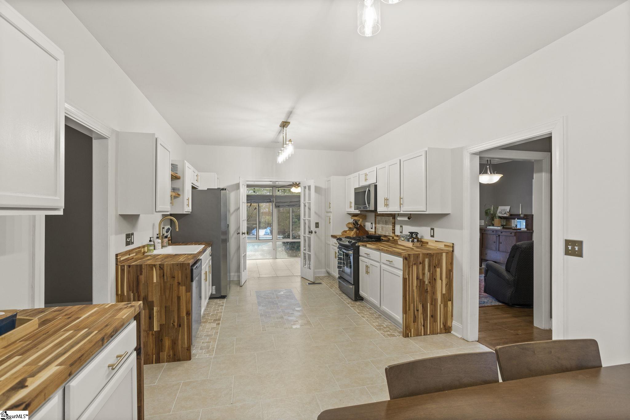 508 Upland Way Property Photo 19