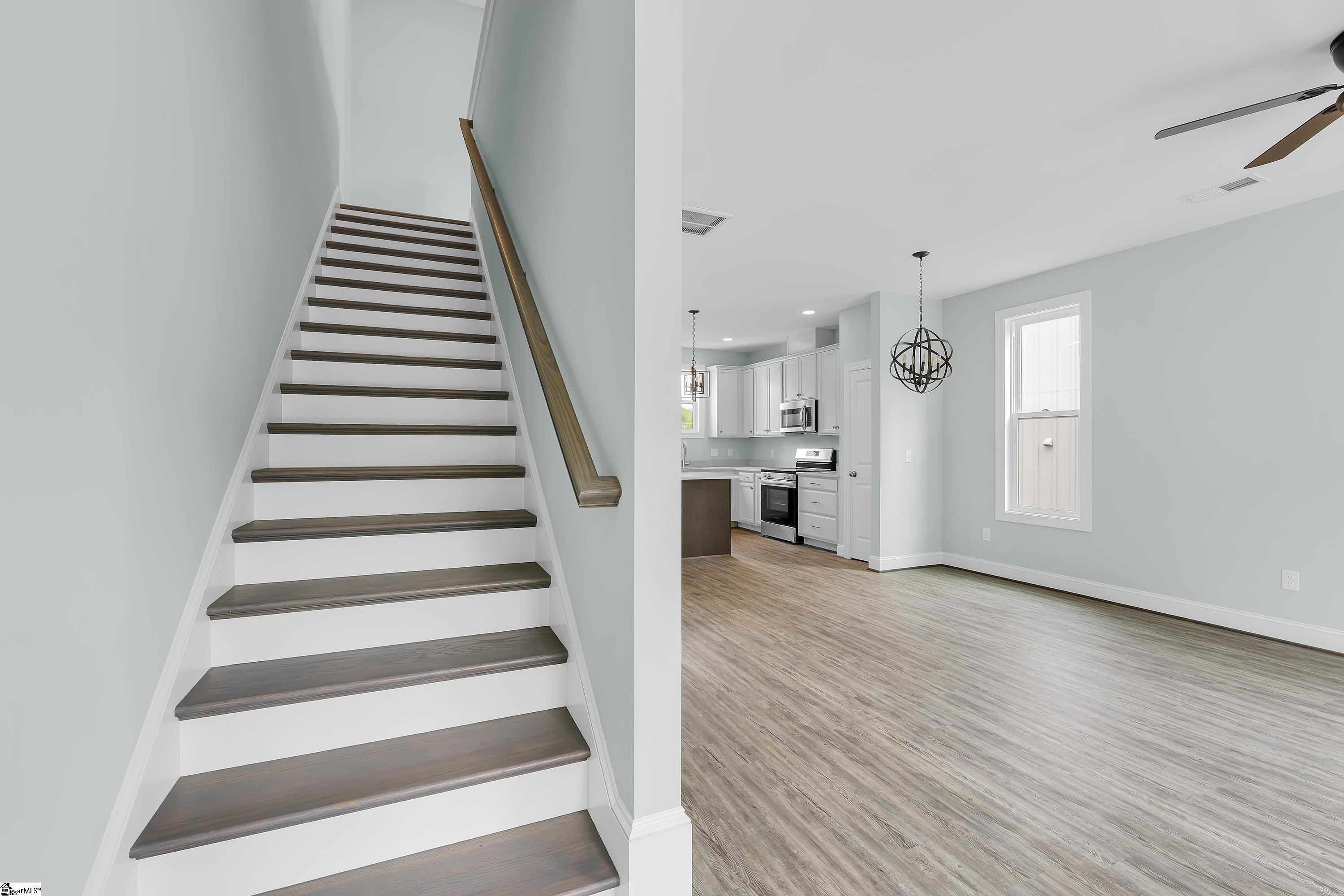 292 College Street Property Photo 11