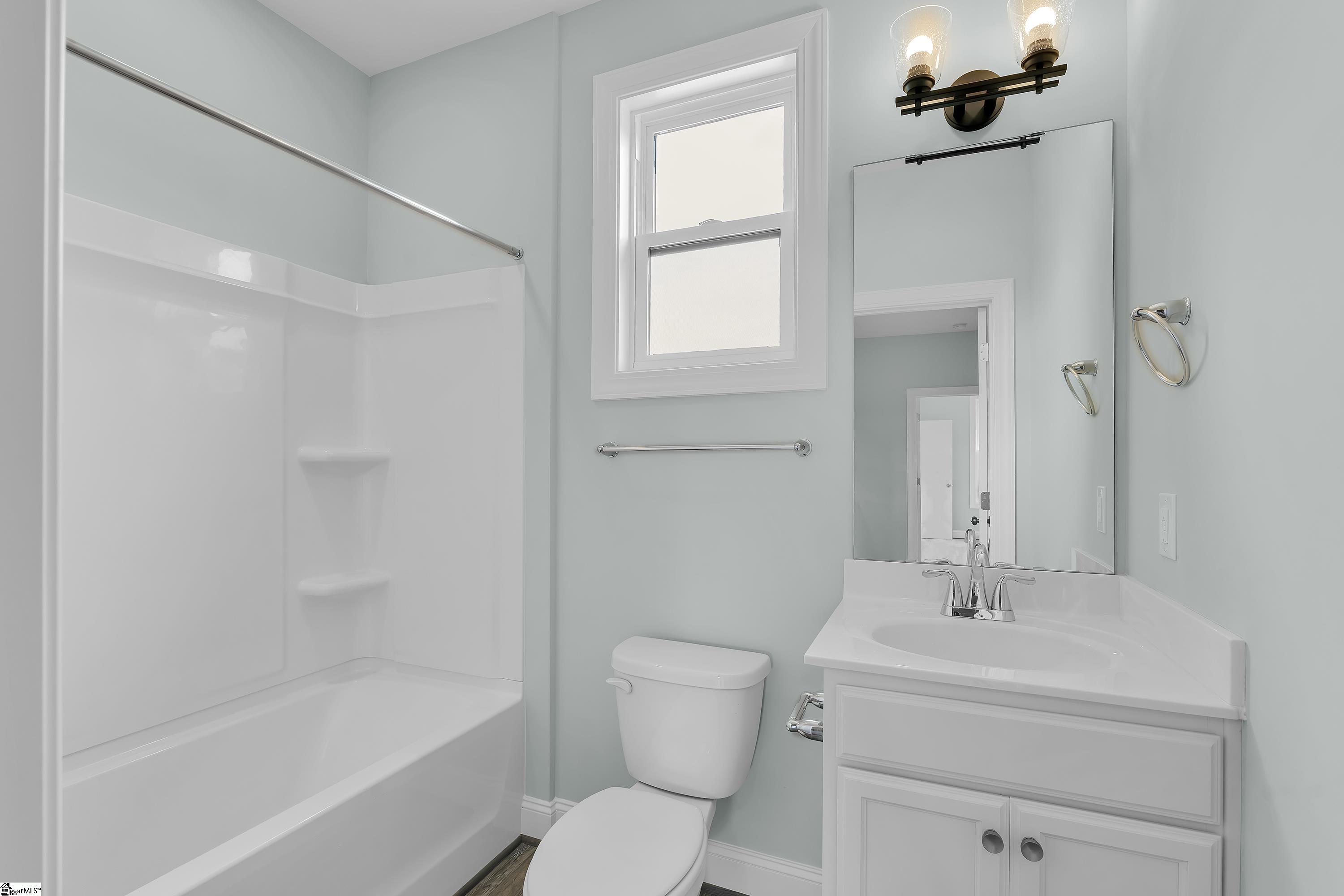292 College Street Property Photo 13