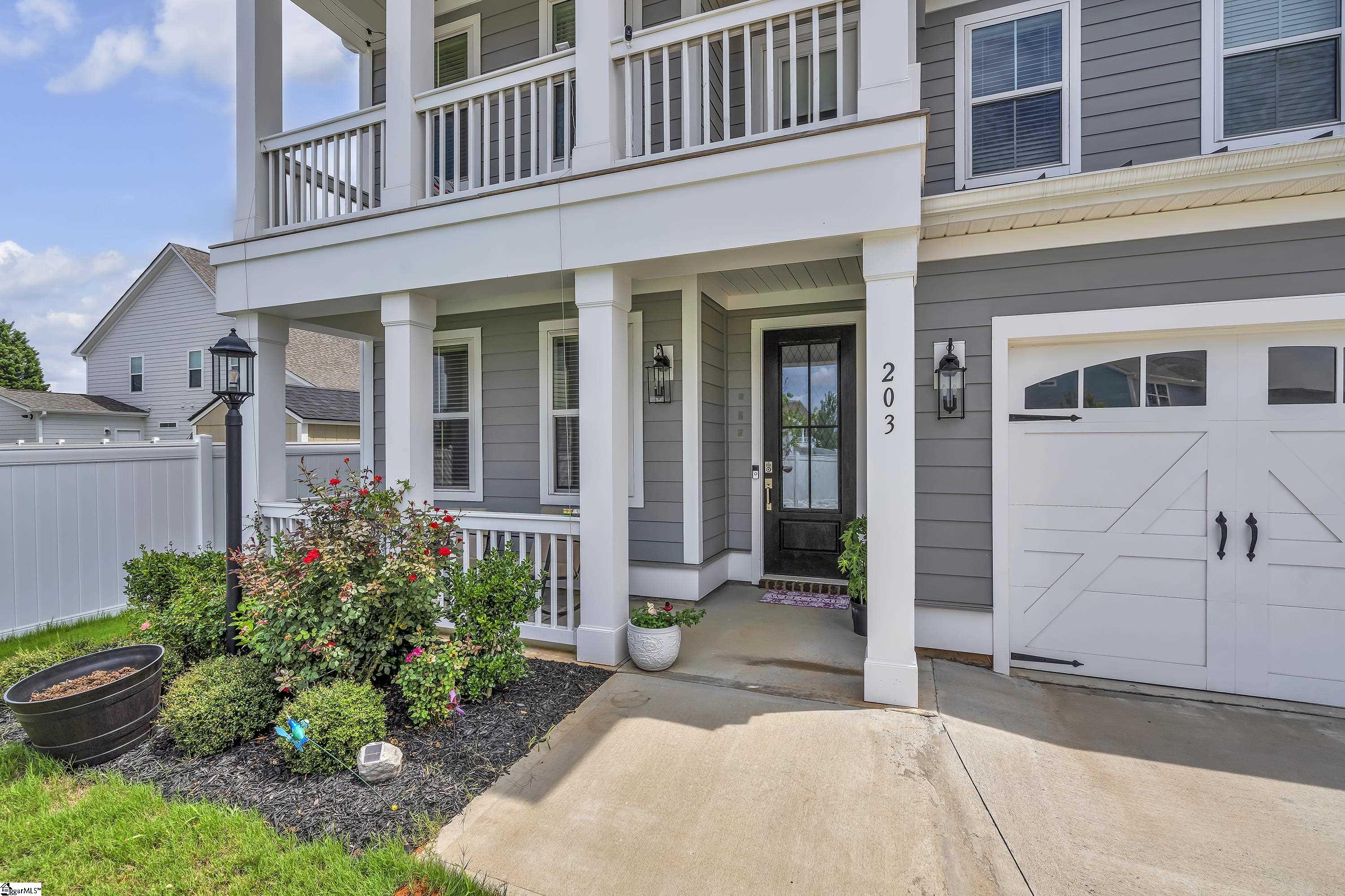 203 Roseville Place Property Photo 3