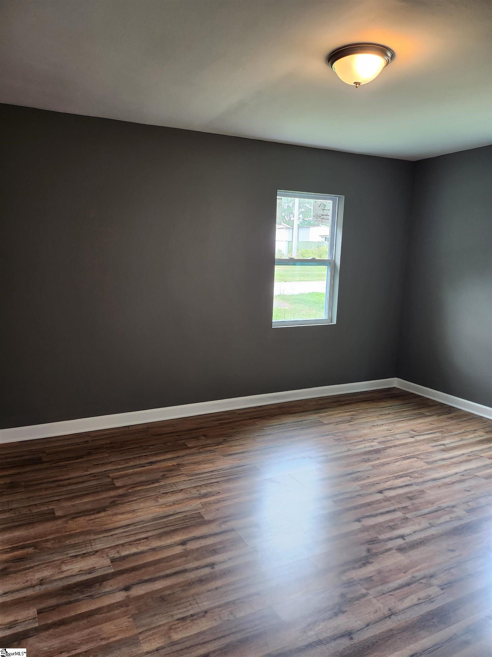 207 Sanders Street Property Photo 6