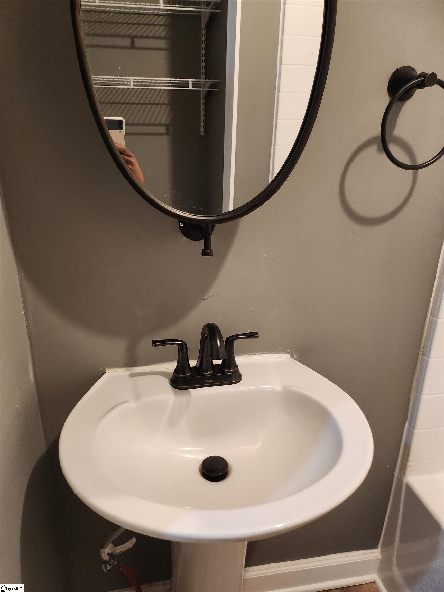 207 Sanders Street Property Photo 11