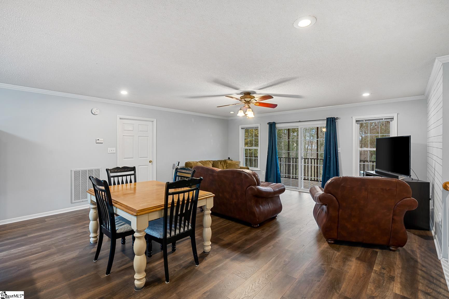1447 Three Bridges Road Property Photo 6