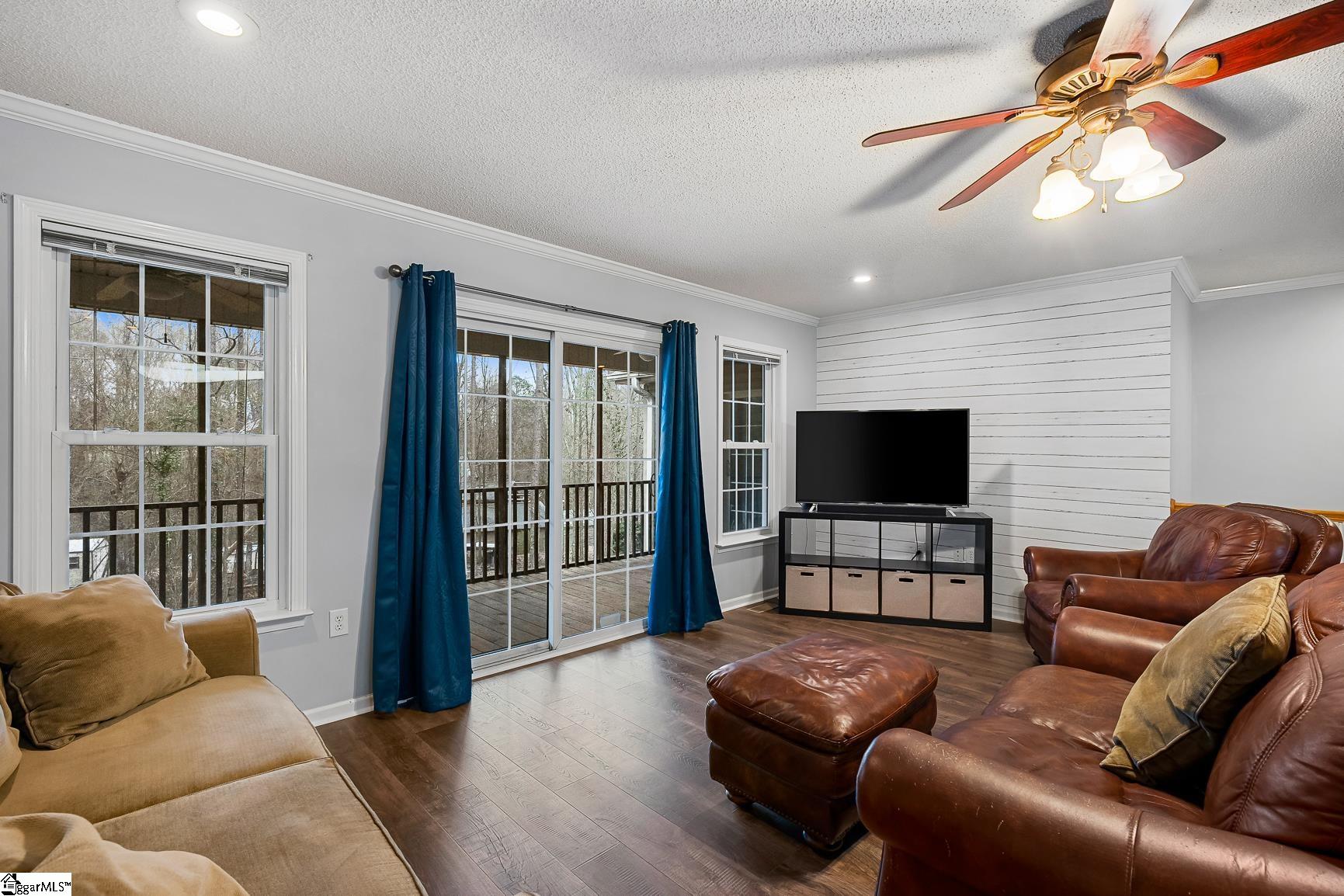 1447 Three Bridges Road Property Photo 8