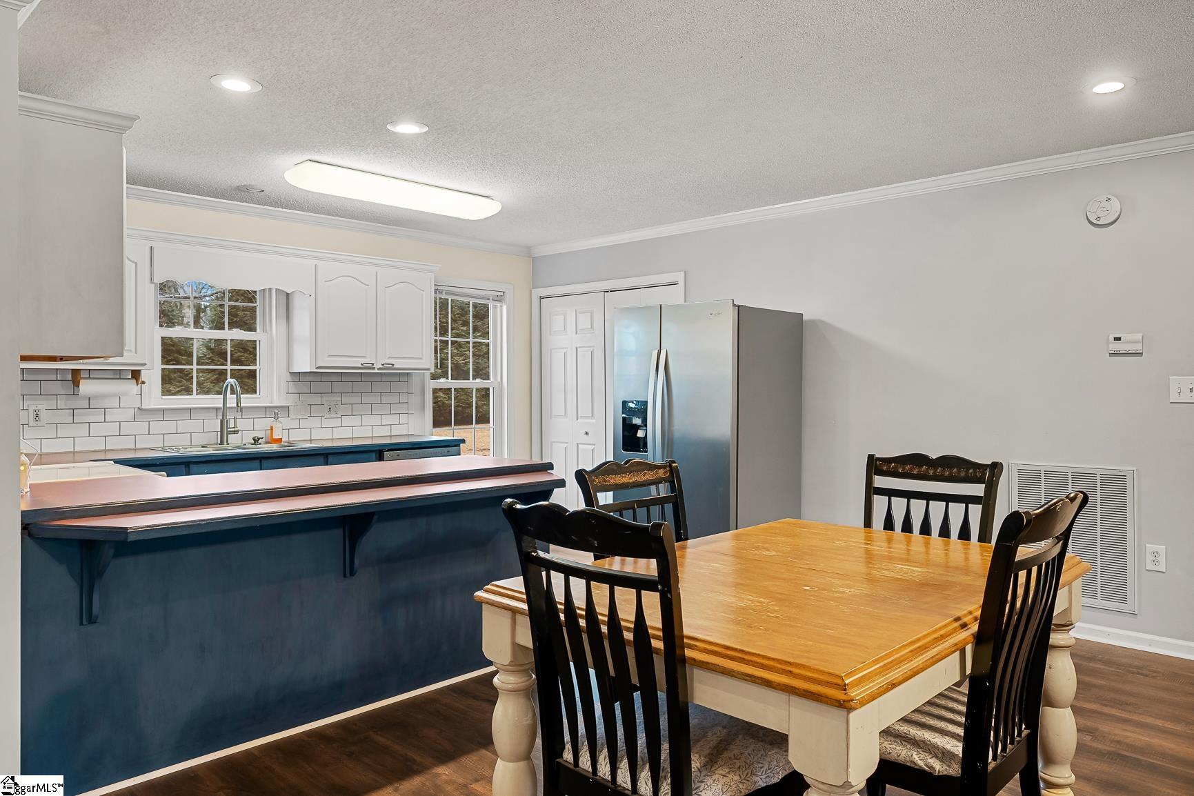 1447 Three Bridges Road Property Photo 11
