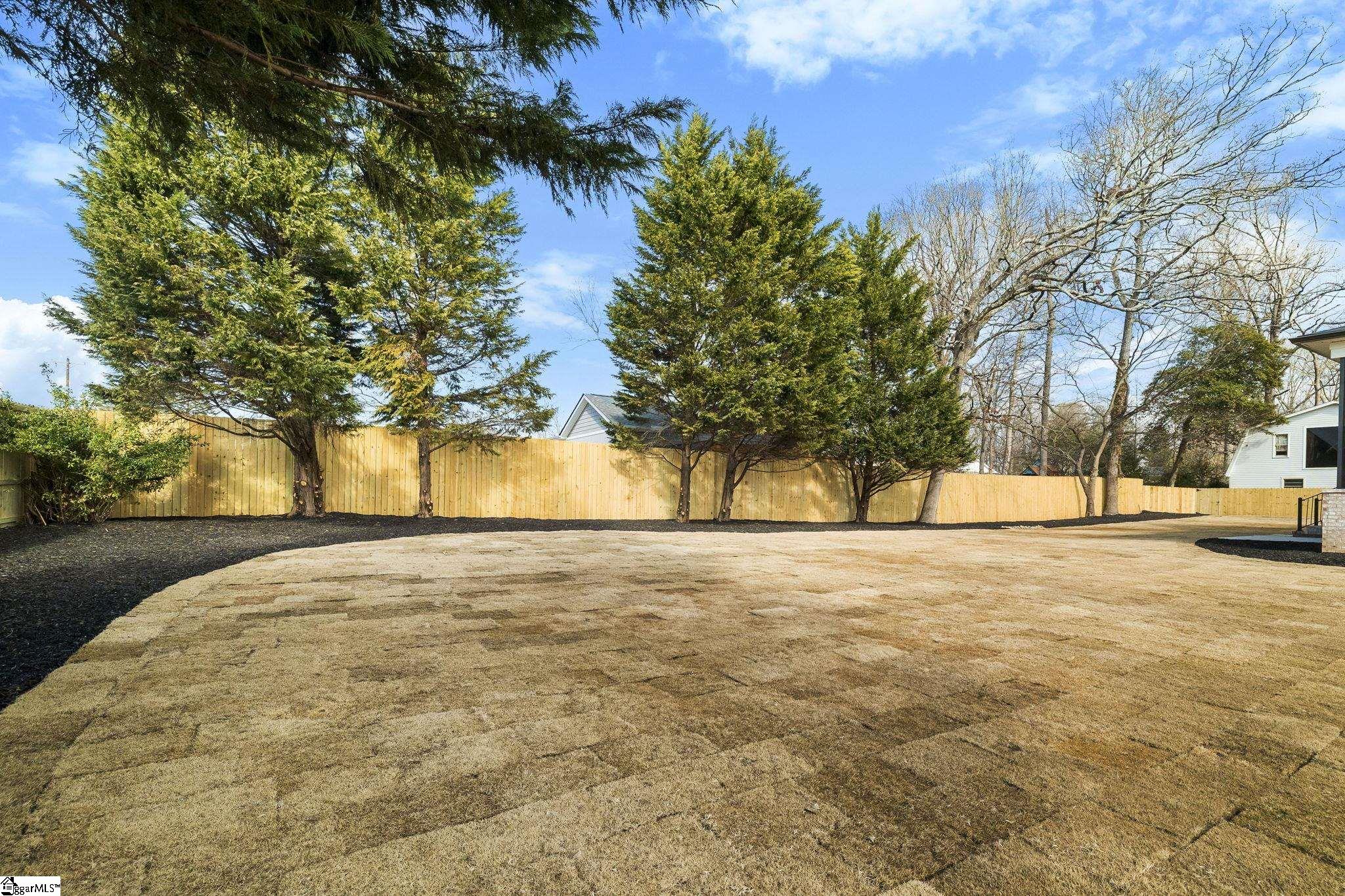 1 Mapleton Drive Property Photo 44