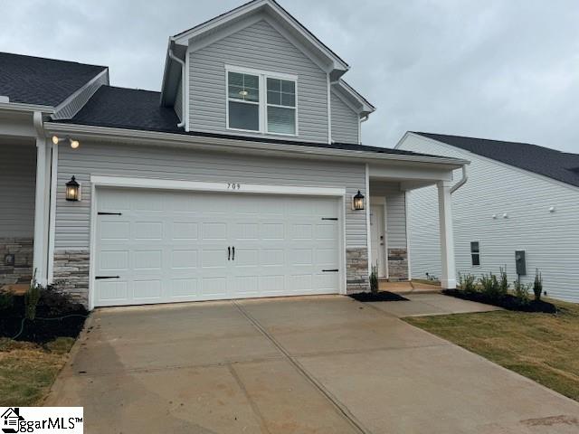 709 Isleworth Lane Property Photo 1