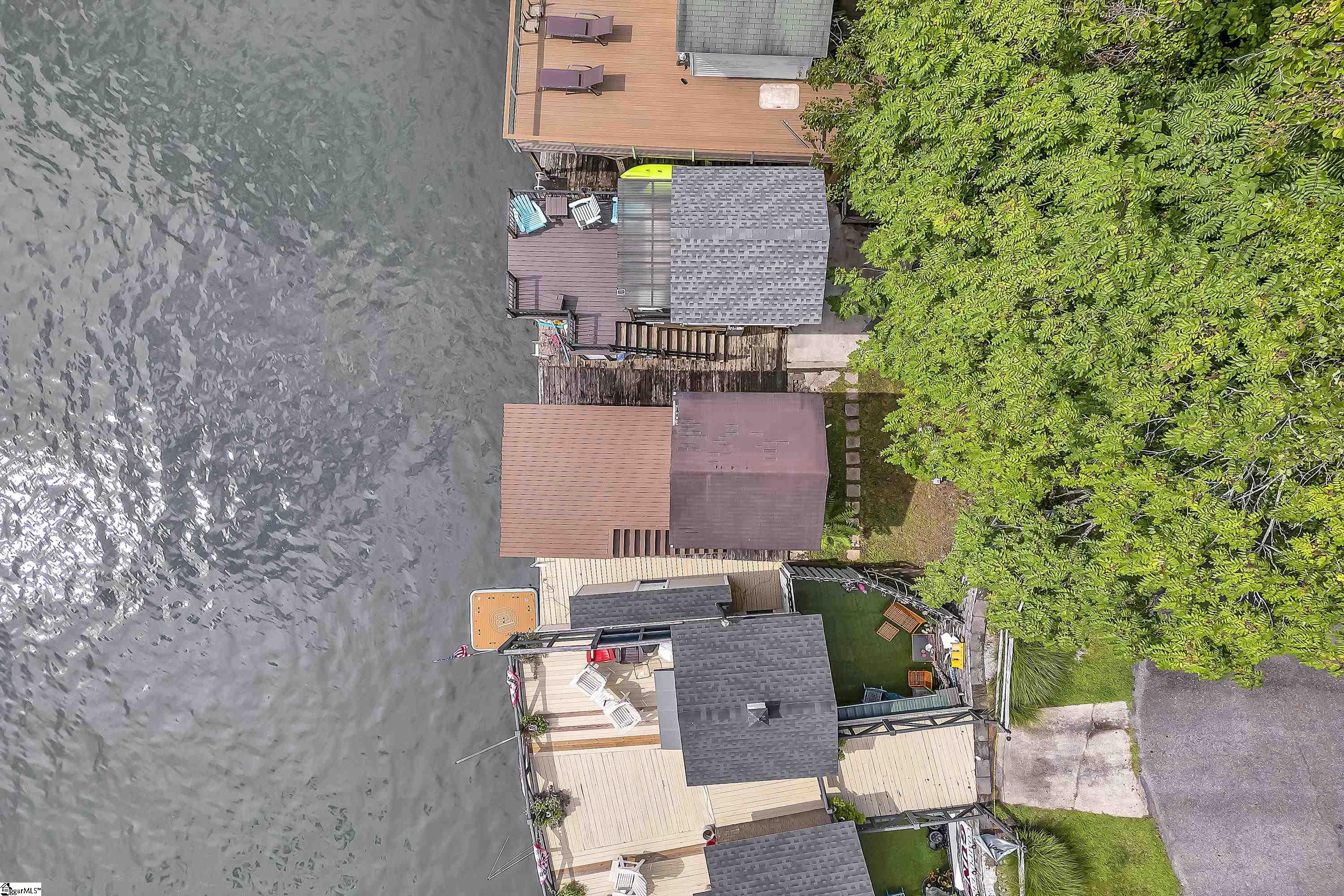 1700 W Lakeshore Drive Property Photo 11
