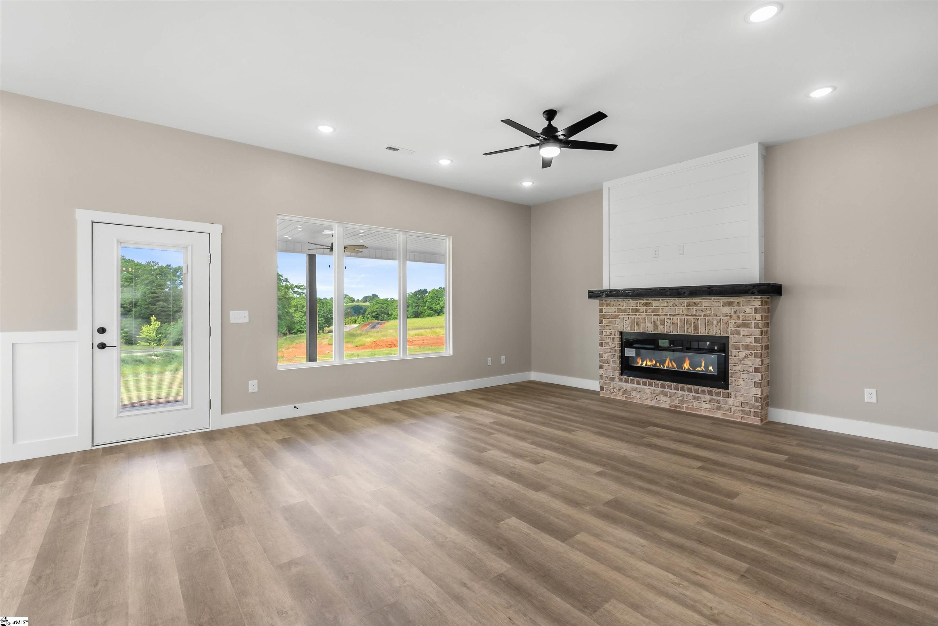 2009 Meadow Glen Court Property Photo 14