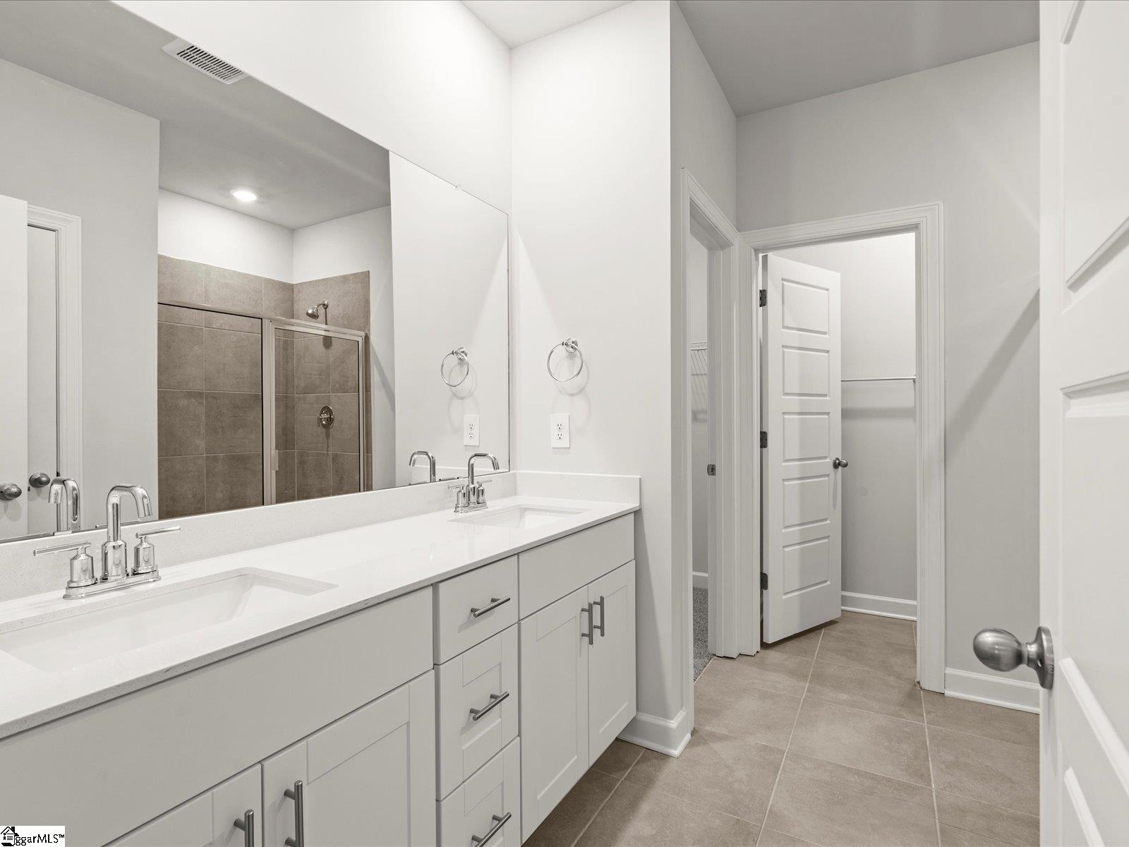 420 Hazelcroft Drive Property Photo 14