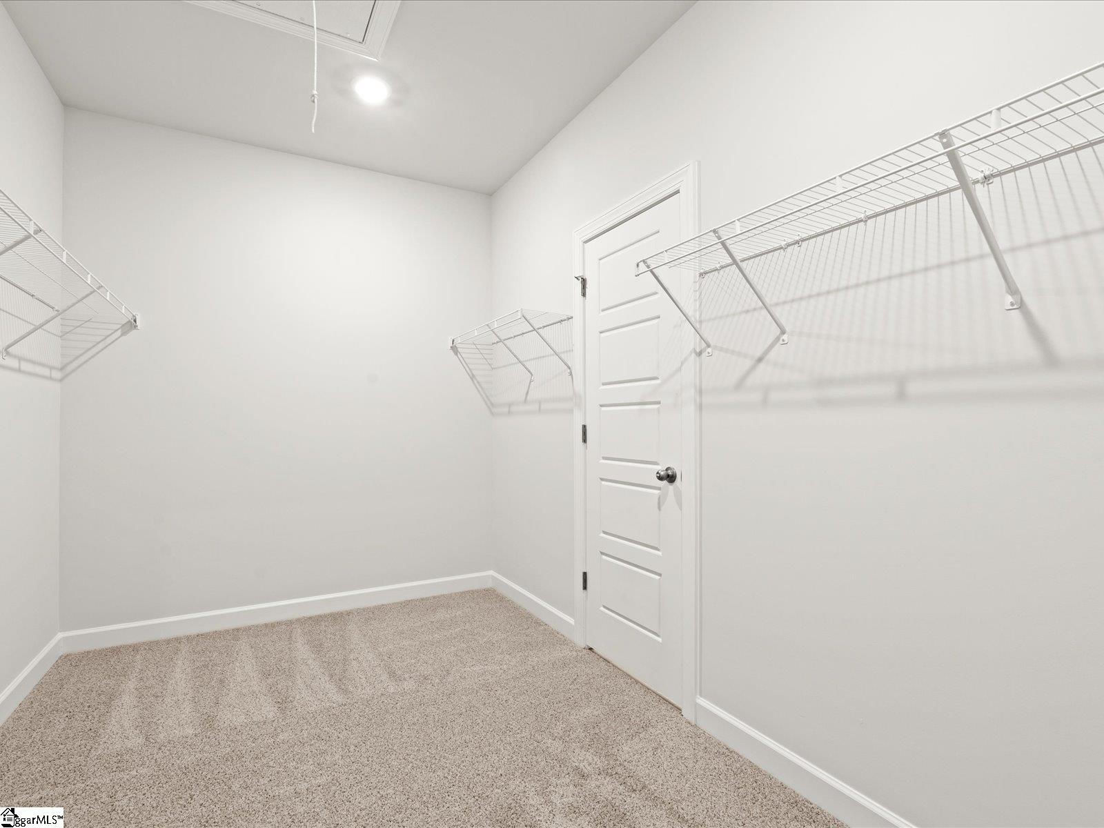 420 Hazelcroft Drive Property Photo 18
