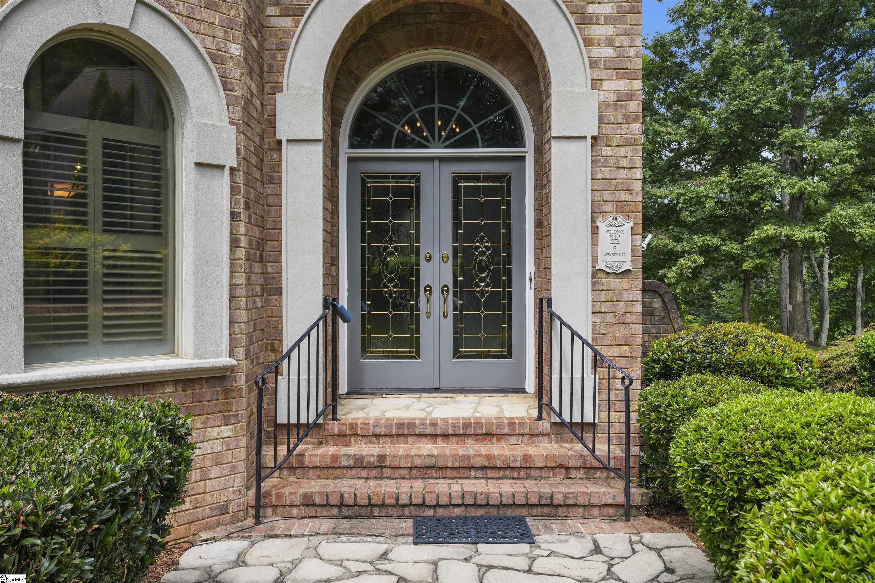 6 Lake Como Court Property Photo 13