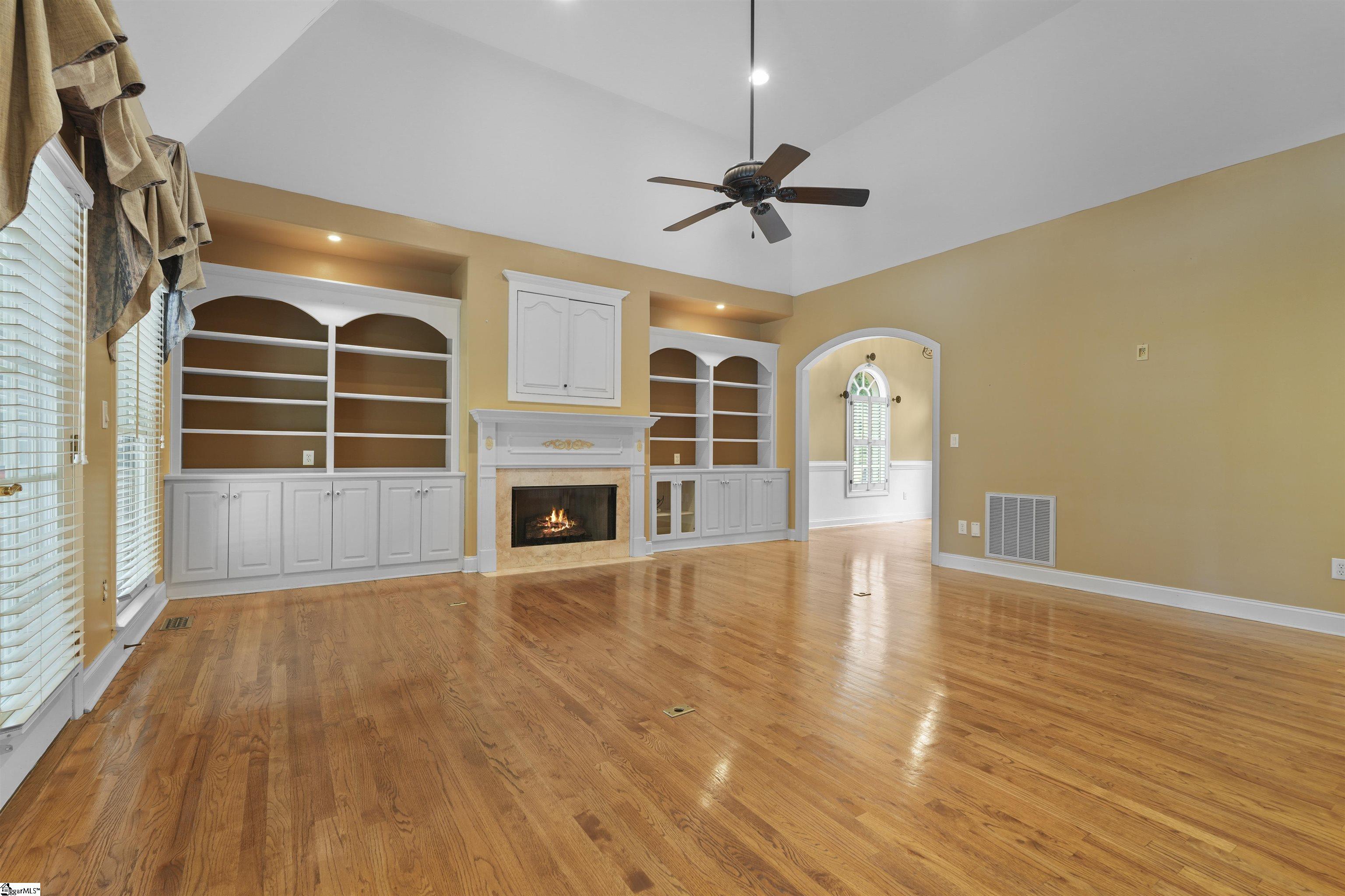 6 Lake Como Court Property Photo 18