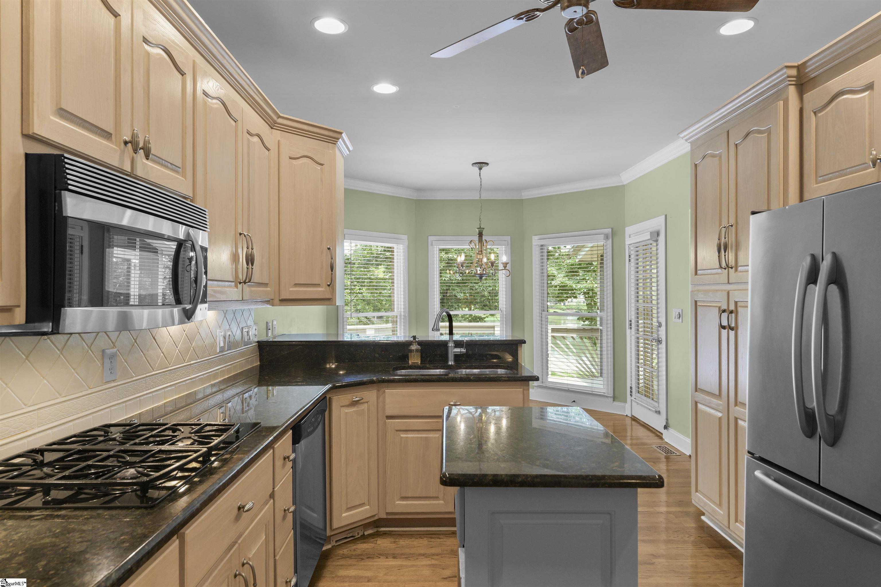 6 Lake Como Court Property Photo 21