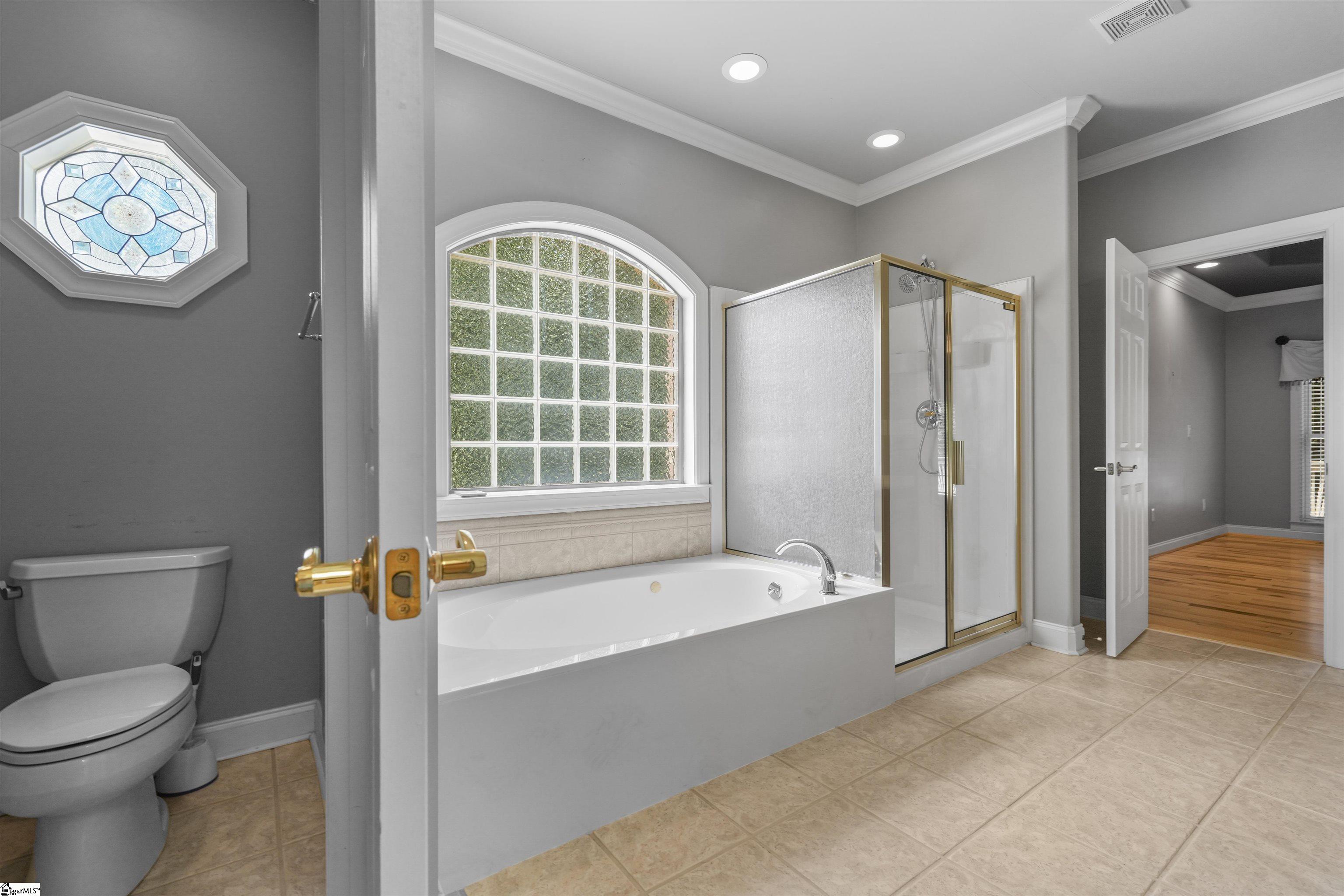 6 Lake Como Court Property Photo 24