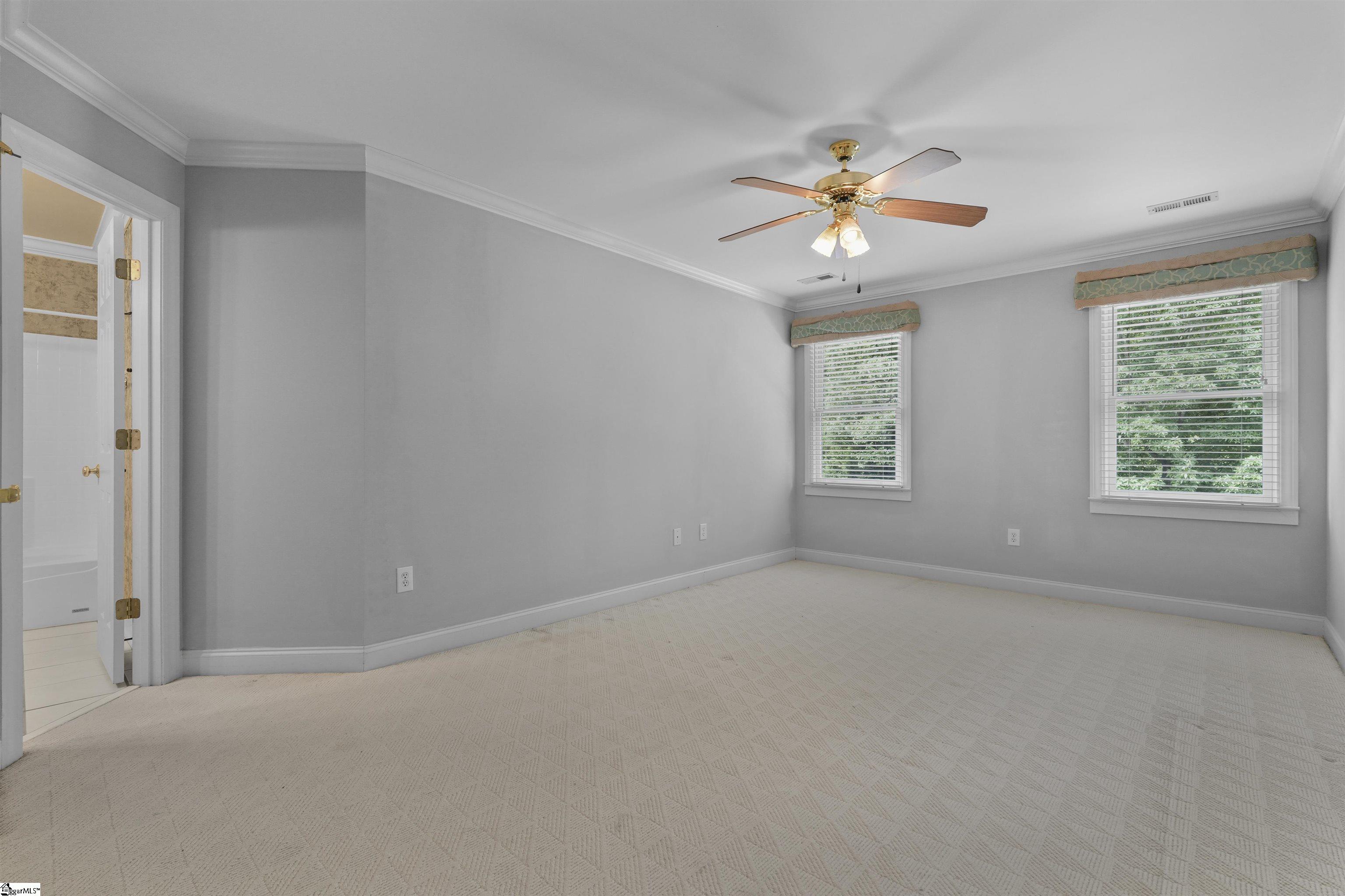 6 Lake Como Court Property Photo 28