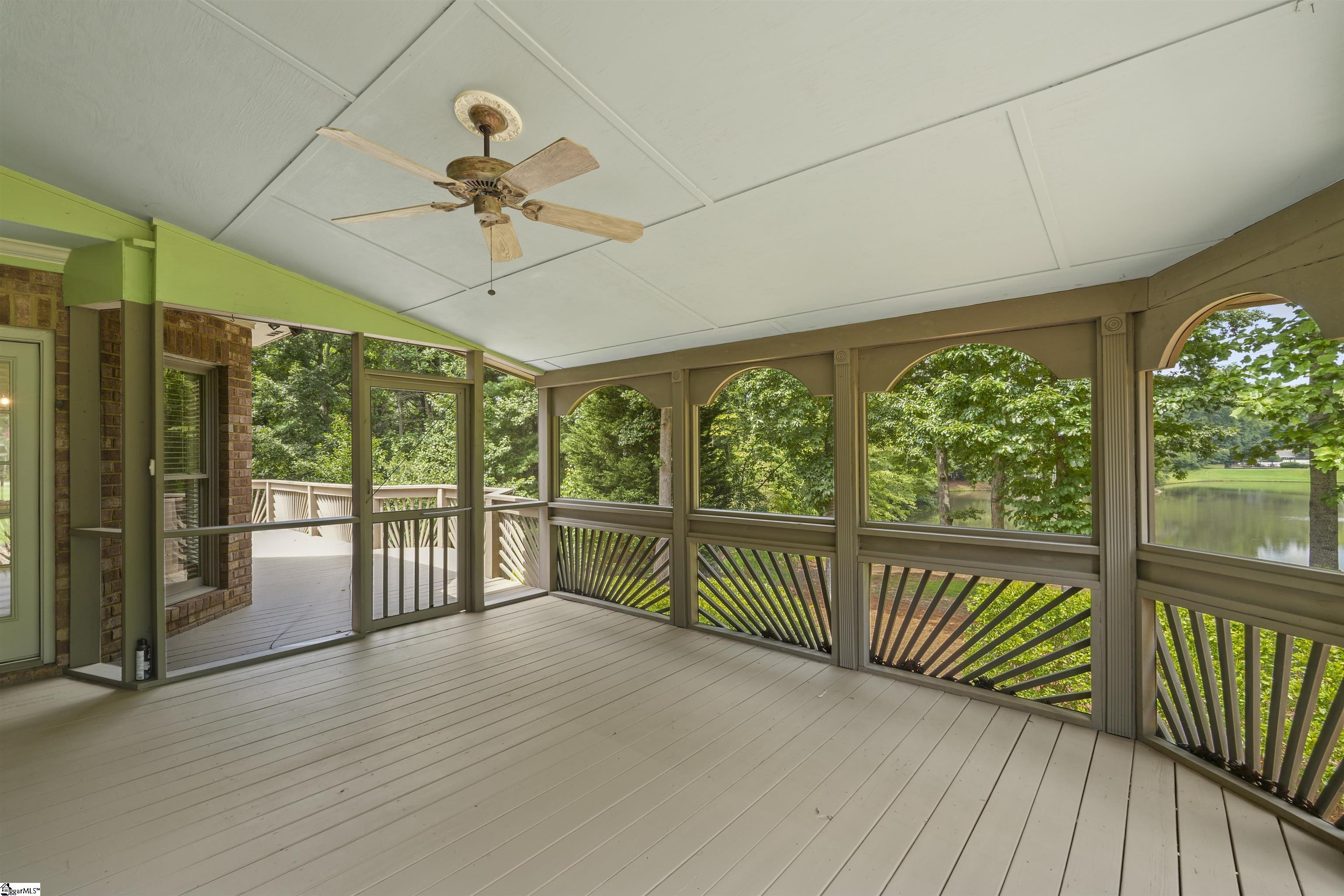 6 Lake Como Court Property Photo 33