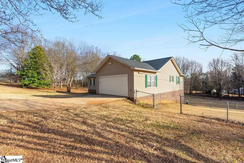 262 Bagwell Drive Property Photo 4