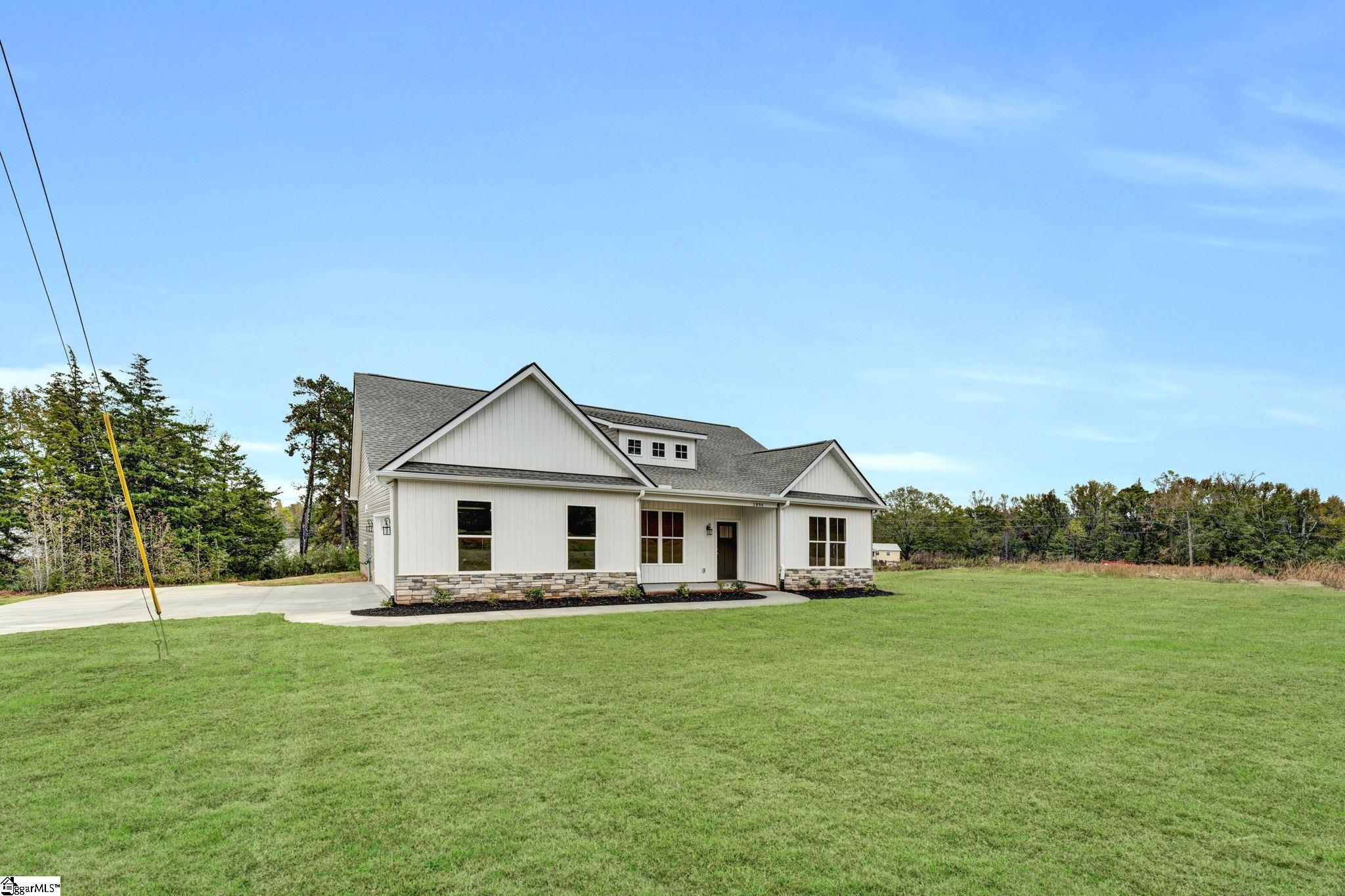 1894 Friendship Church Road Property Photo 3