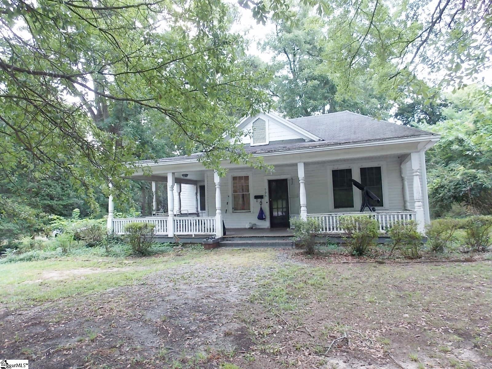 906 E Greenville Street Property Photo 1