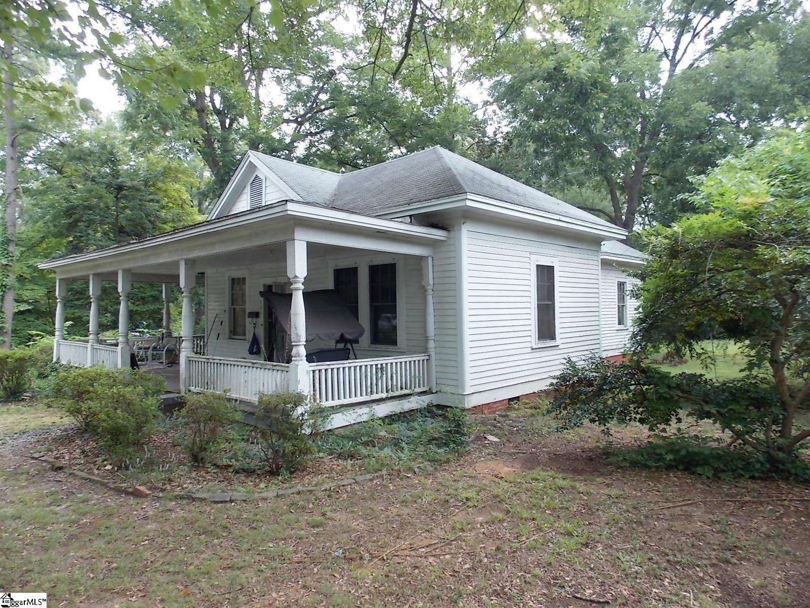 906 E Greenville Street Property Photo 2