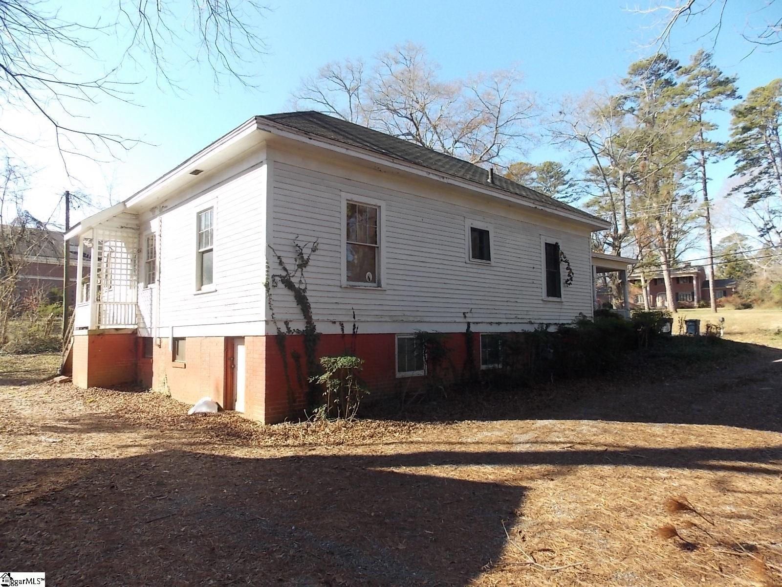 906 E Greenville Street Property Photo 36