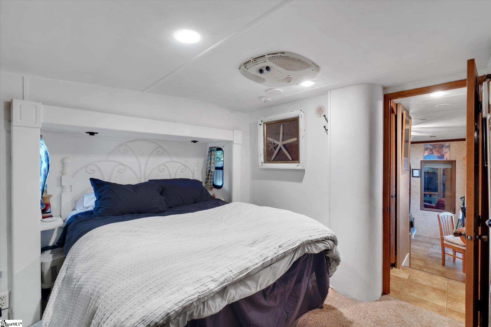 522 Loop Circle Property Photo 12