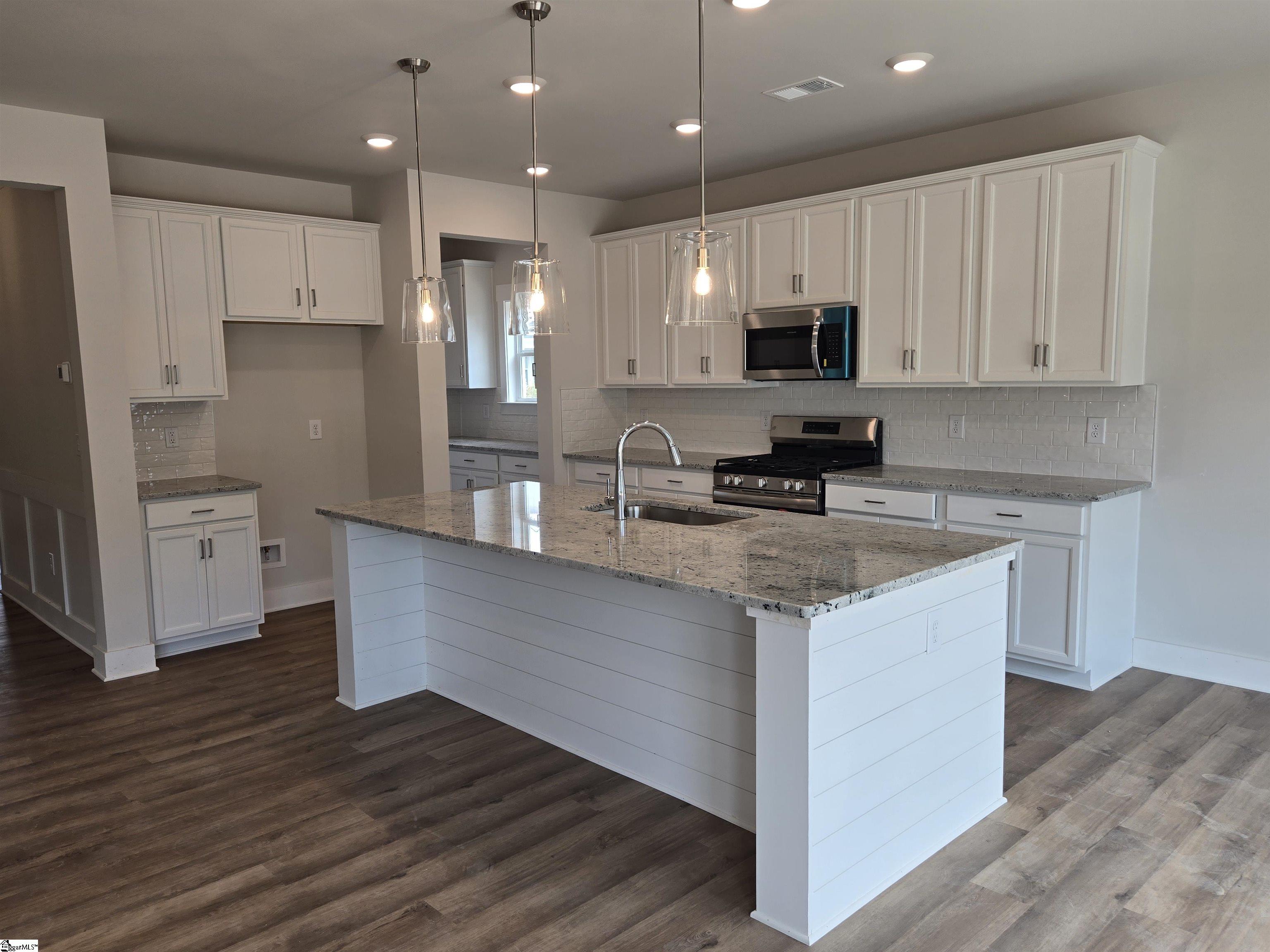 365 Alyssa Landing Drive Property Photo 3