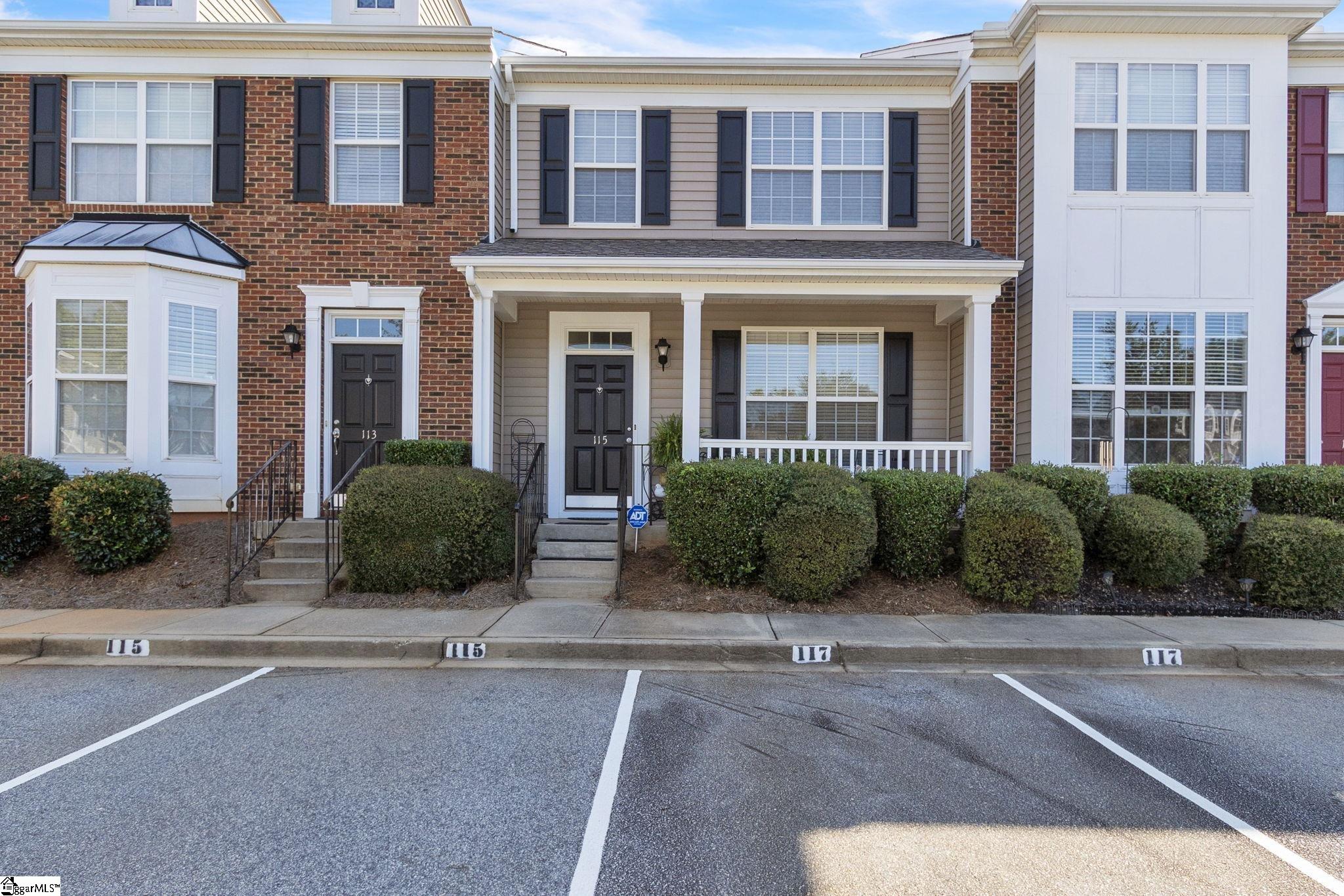 115 Bumble Circle Property Photo 2