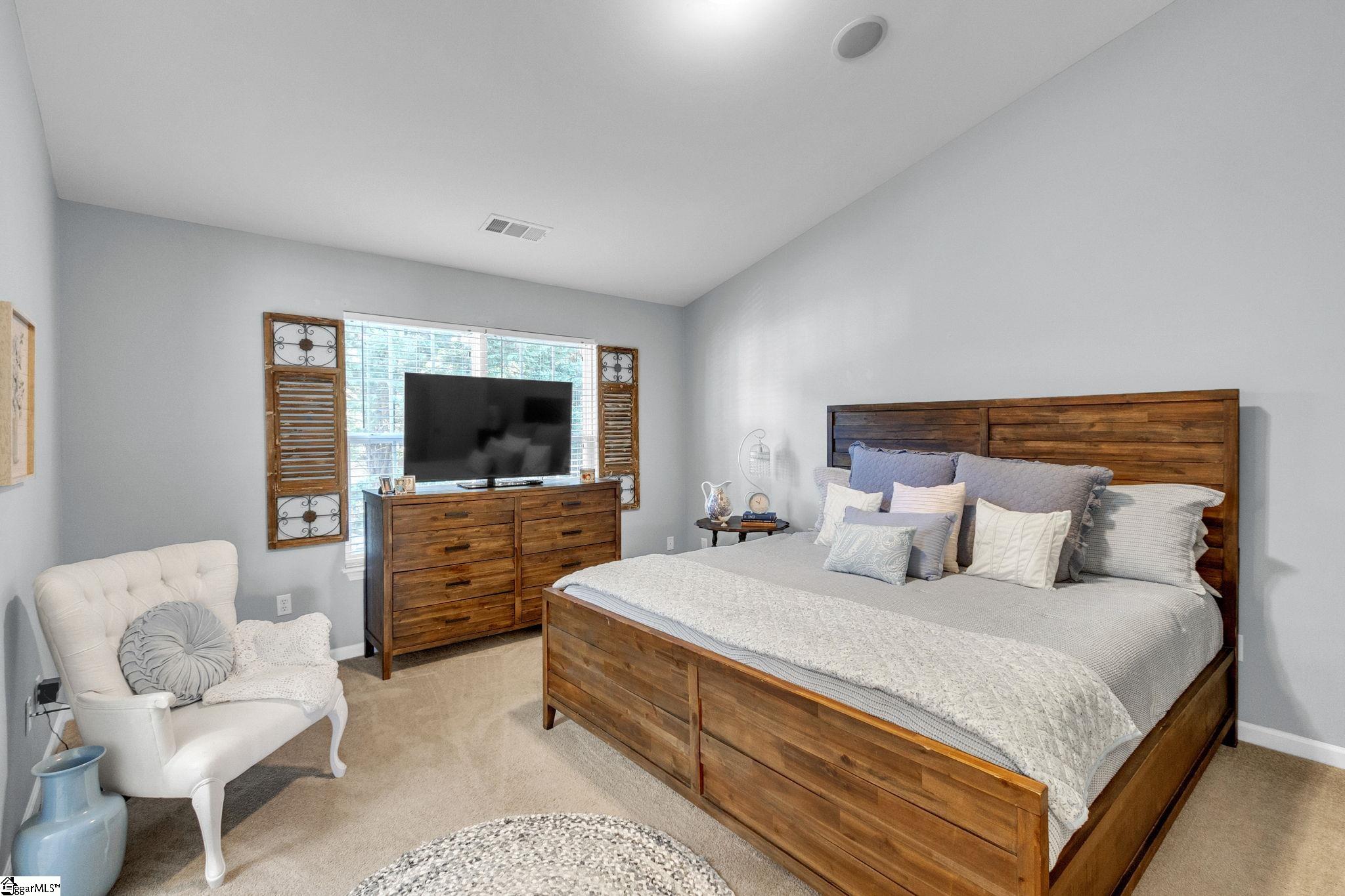 115 Bumble Circle Property Photo 16