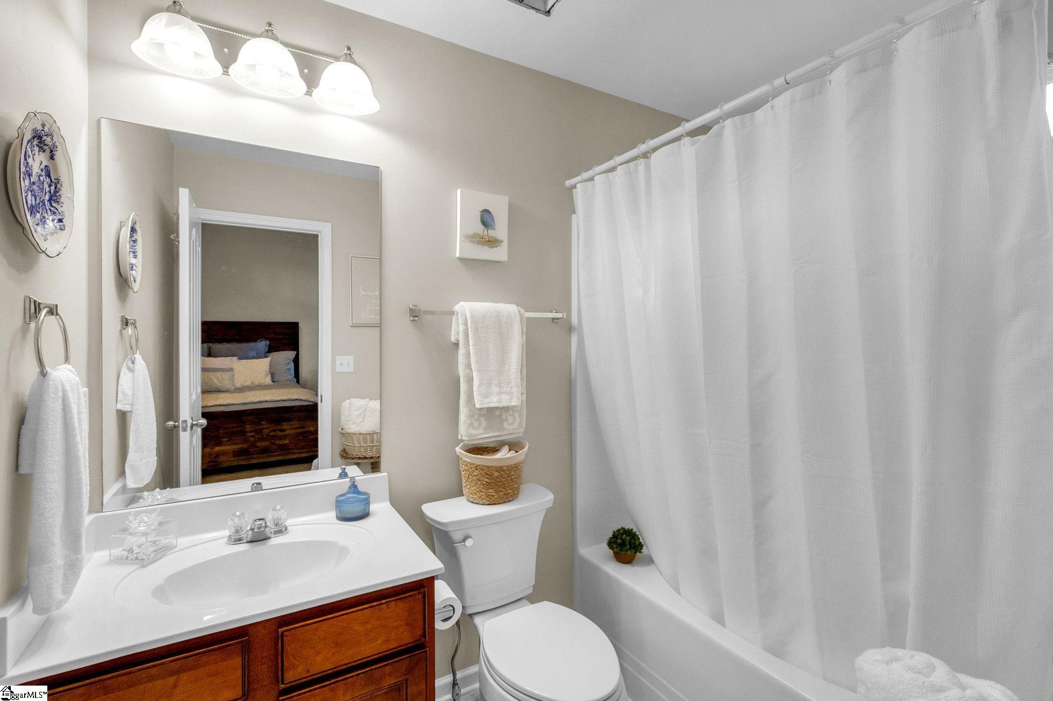 115 Bumble Circle Property Photo 18
